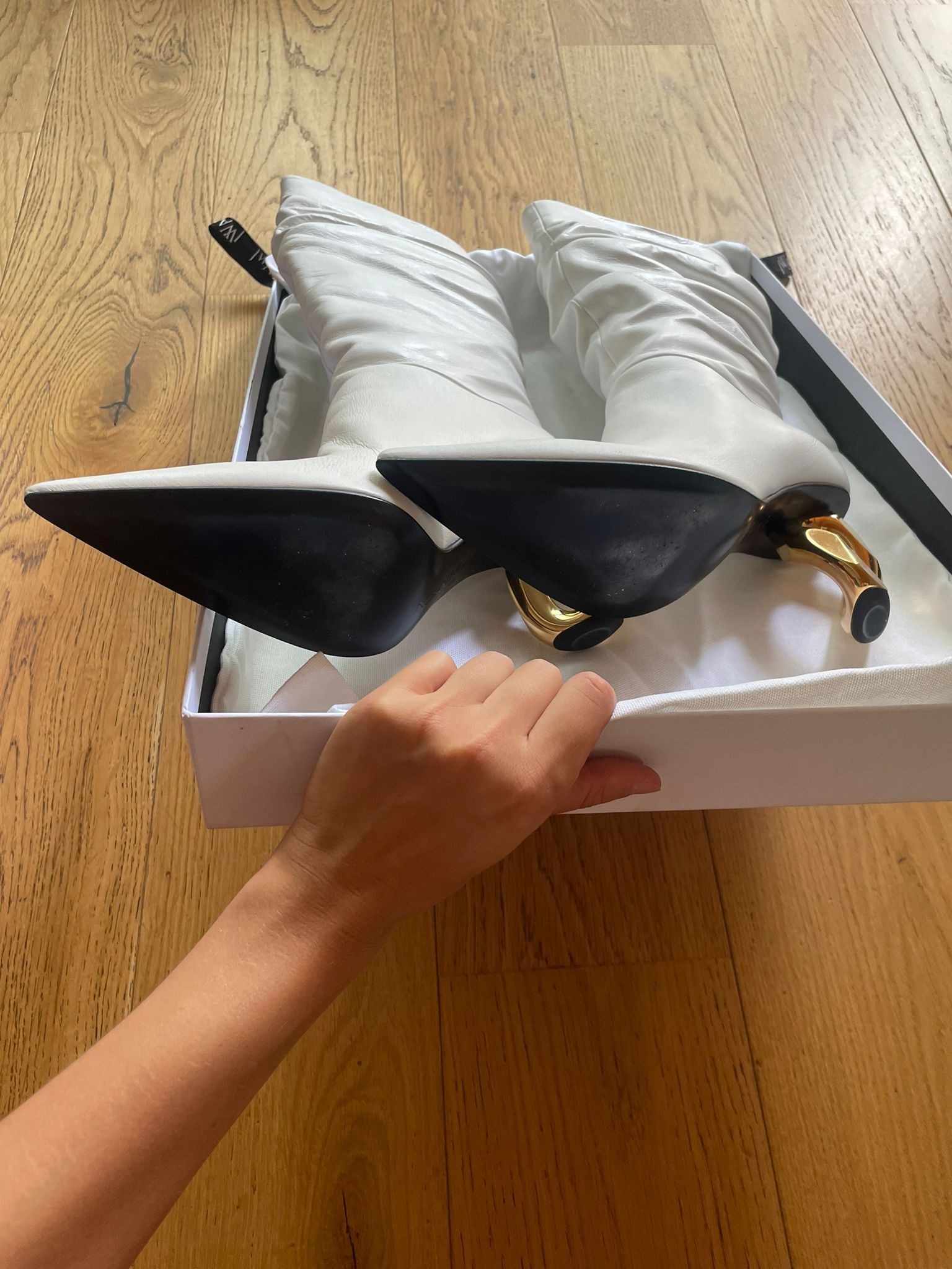 JW Anderson JW Anderson Chain Heel Boot Slouching White Gold Size US 9 / IT 39 - 9 Thumbnail
