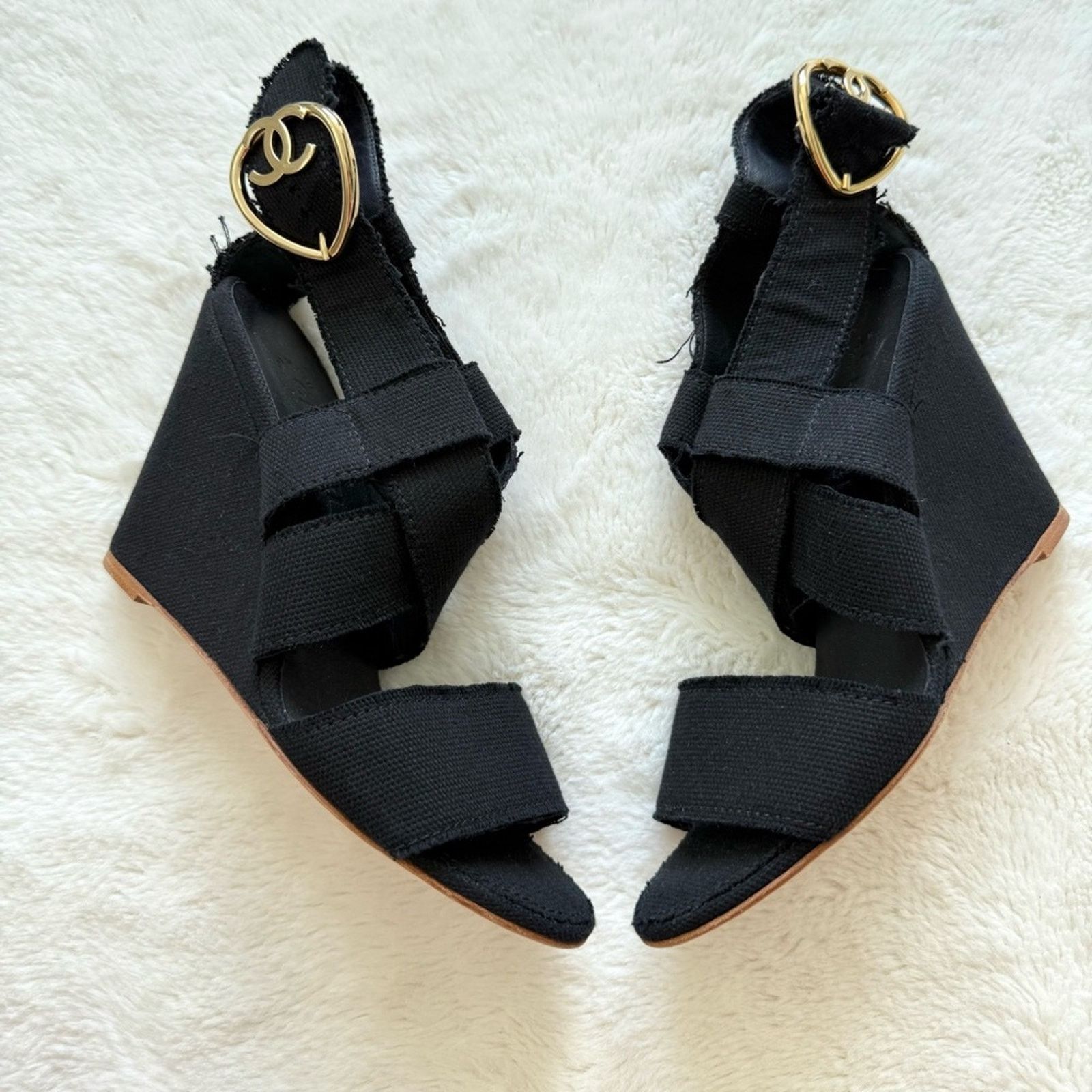 Chanel CHANEL Authentic Canvas Black Wedges Size 40 EU or 10 US Size US 10 / IT 40 - 2 Thumbnail