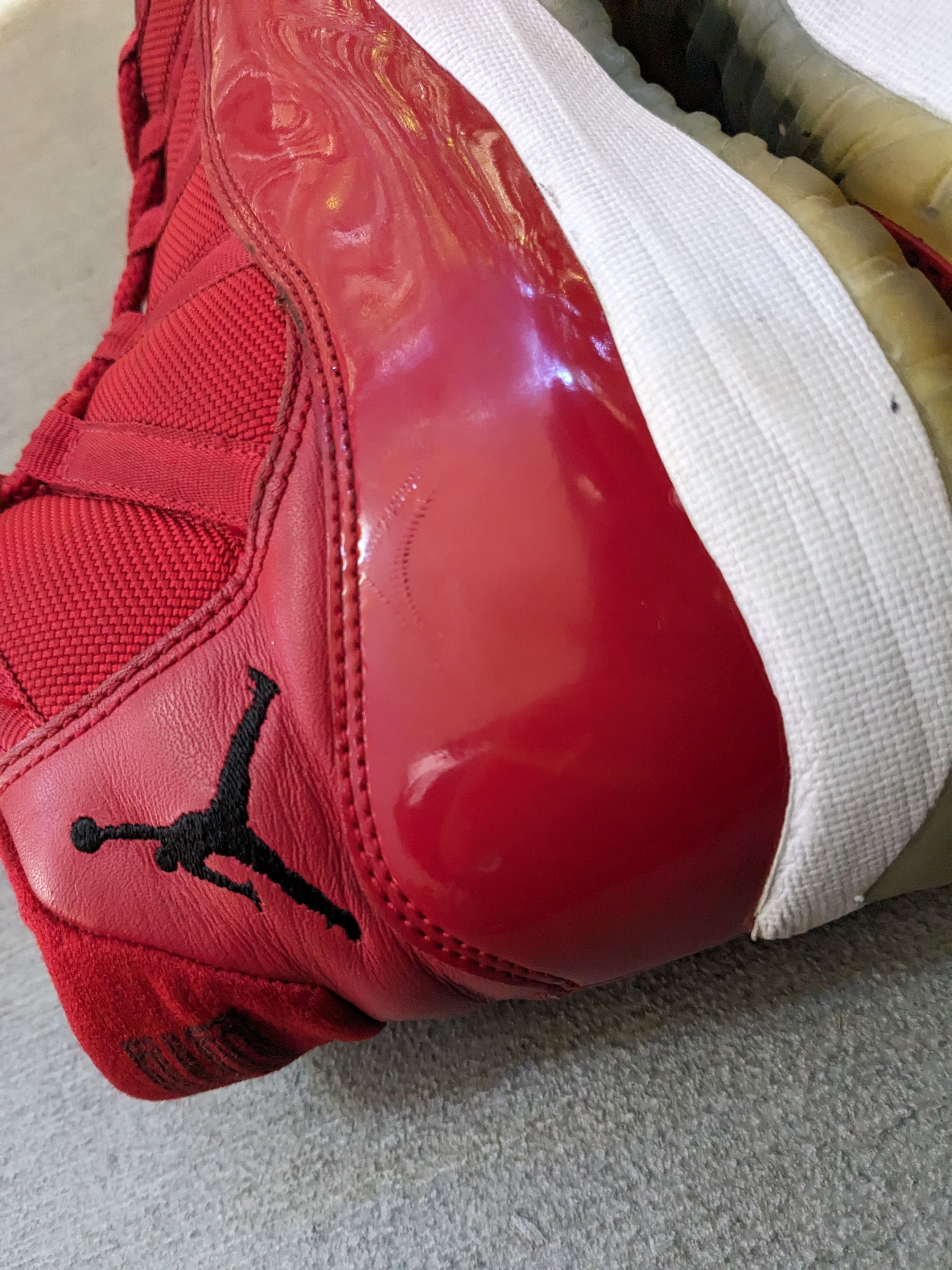 Jordan Brand Nike Air Jordan 11 Retro Win Like 96 Size 11 Red White Size US 11 / EU 44 - 10 Thumbnail