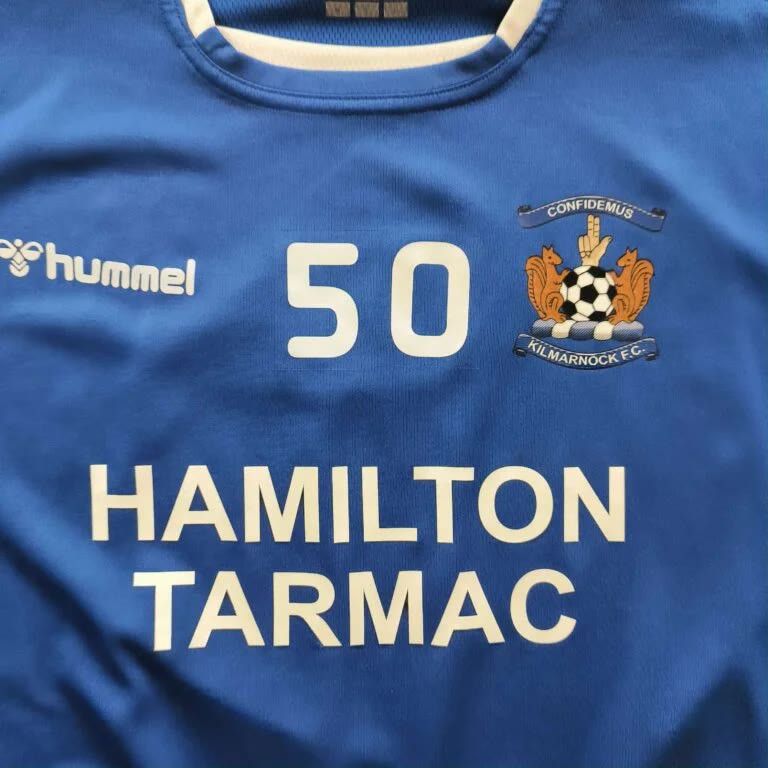 Hummel Kilmarnock 2020-21 Hummel training football jersey size M Size US M / EU 48-50 / 2 - 4 Thumbnail