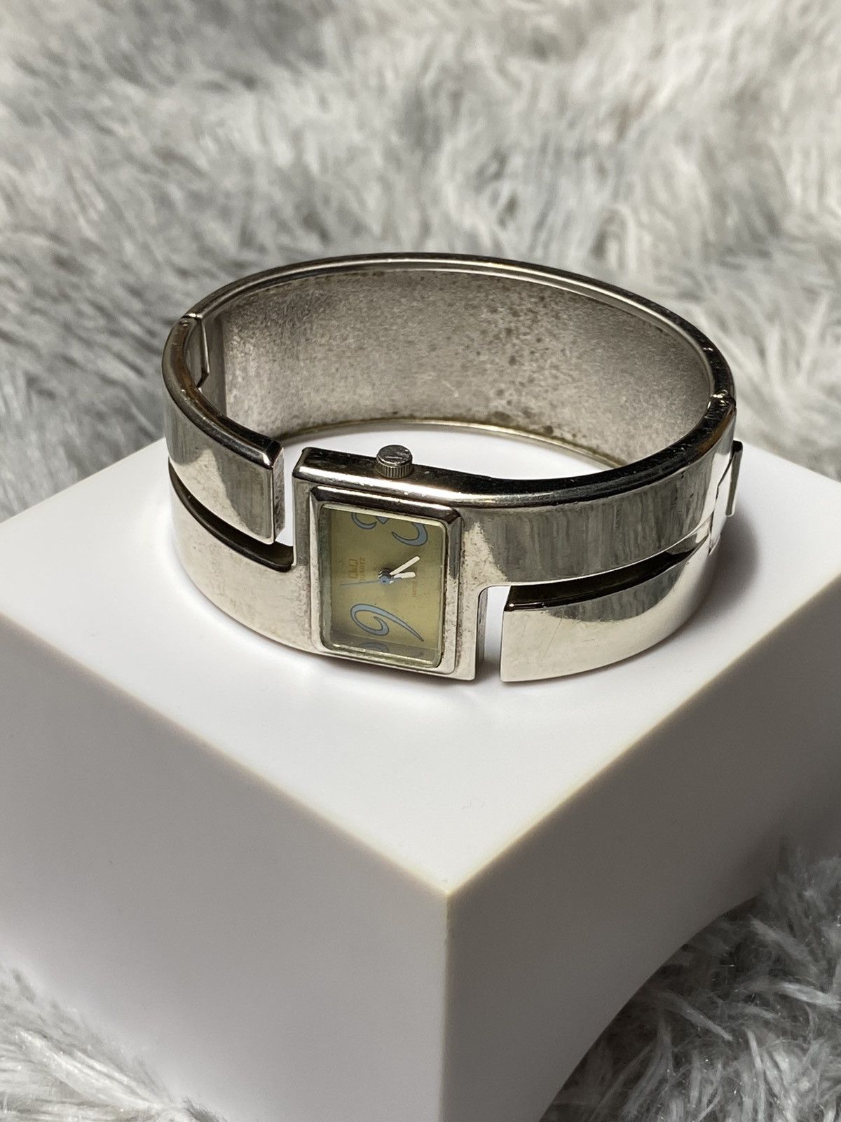 Japanese Brand × Jewelry × Vintage Retro Yellow Dial Q&Q Watch | Japanese Brand Size ONE SIZE - 7 Thumbnail