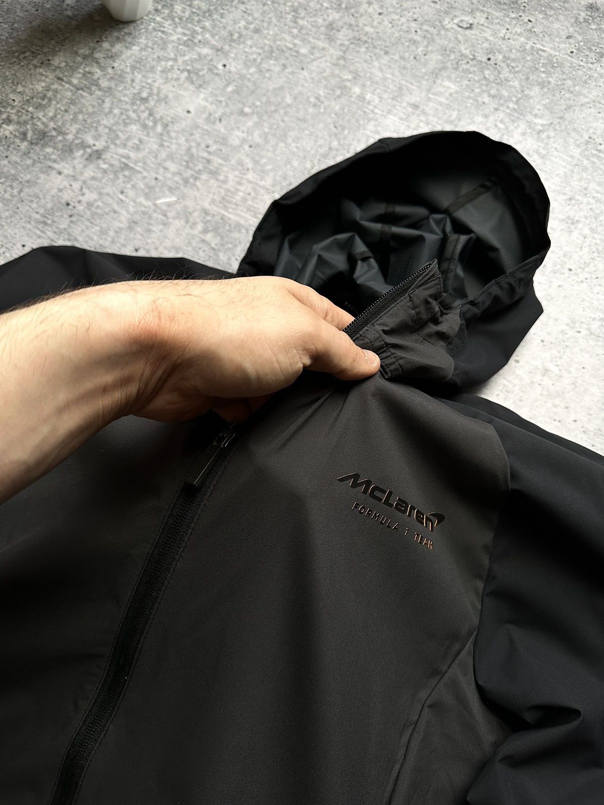 Castore Castore Mclaren Formula 1 Racing F1 Rain Packable Jacket Size US S / EU 44-46 / 1 - 4 Thumbnail
