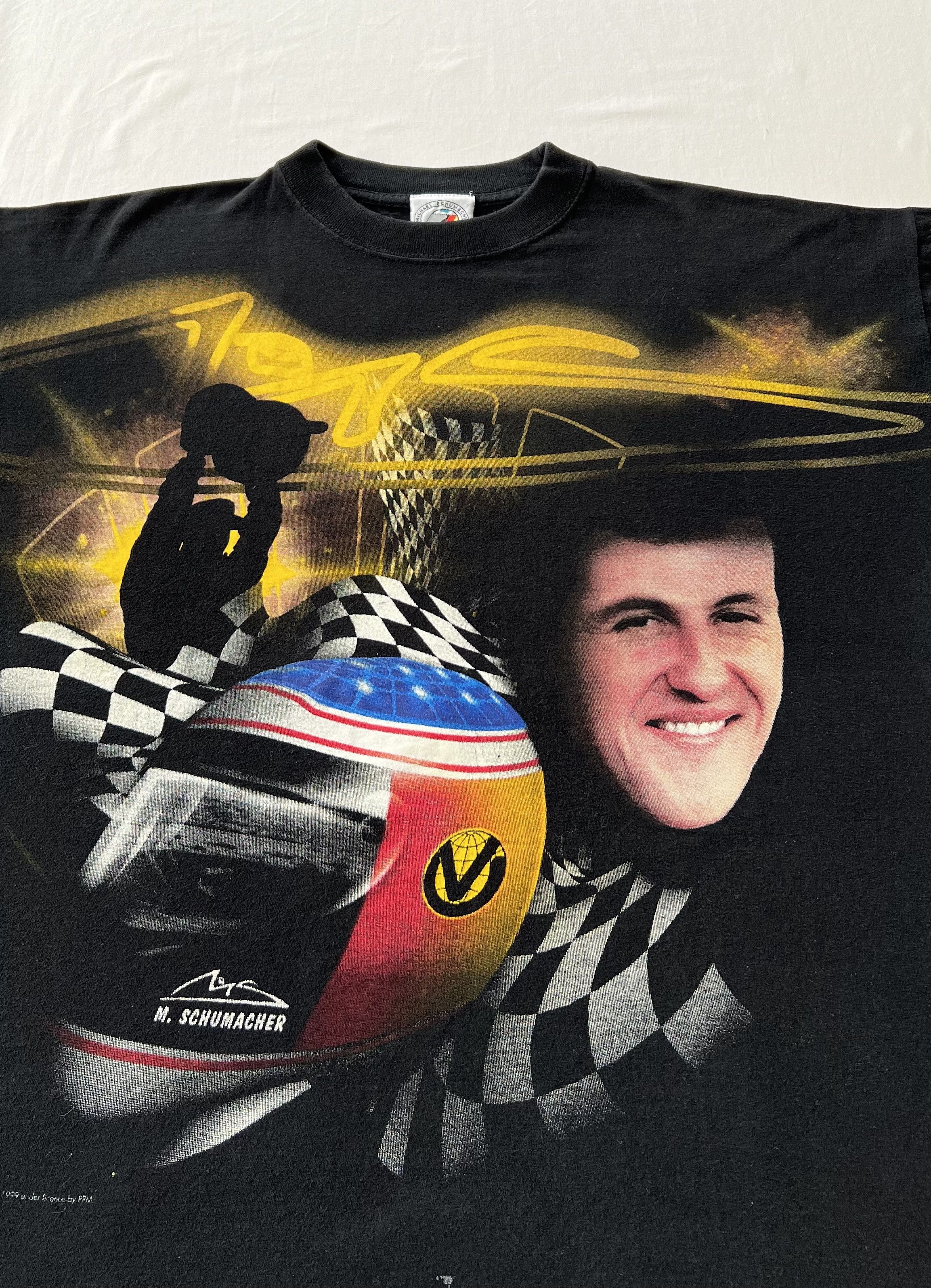 Formula 1 Vintage 1999 Michael Schumacher Ferrari Formula 1 F1 T-shirt Size US L / EU 52-54 / 3 - 4 Thumbnail
