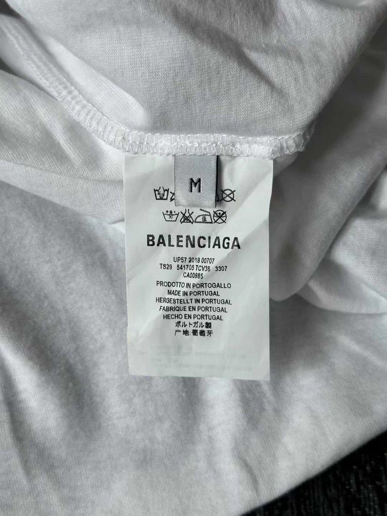 Balenciaga Balenciaga Charity Short Sleeves Size US M / EU 48-50 / 2 - 4 Thumbnail
