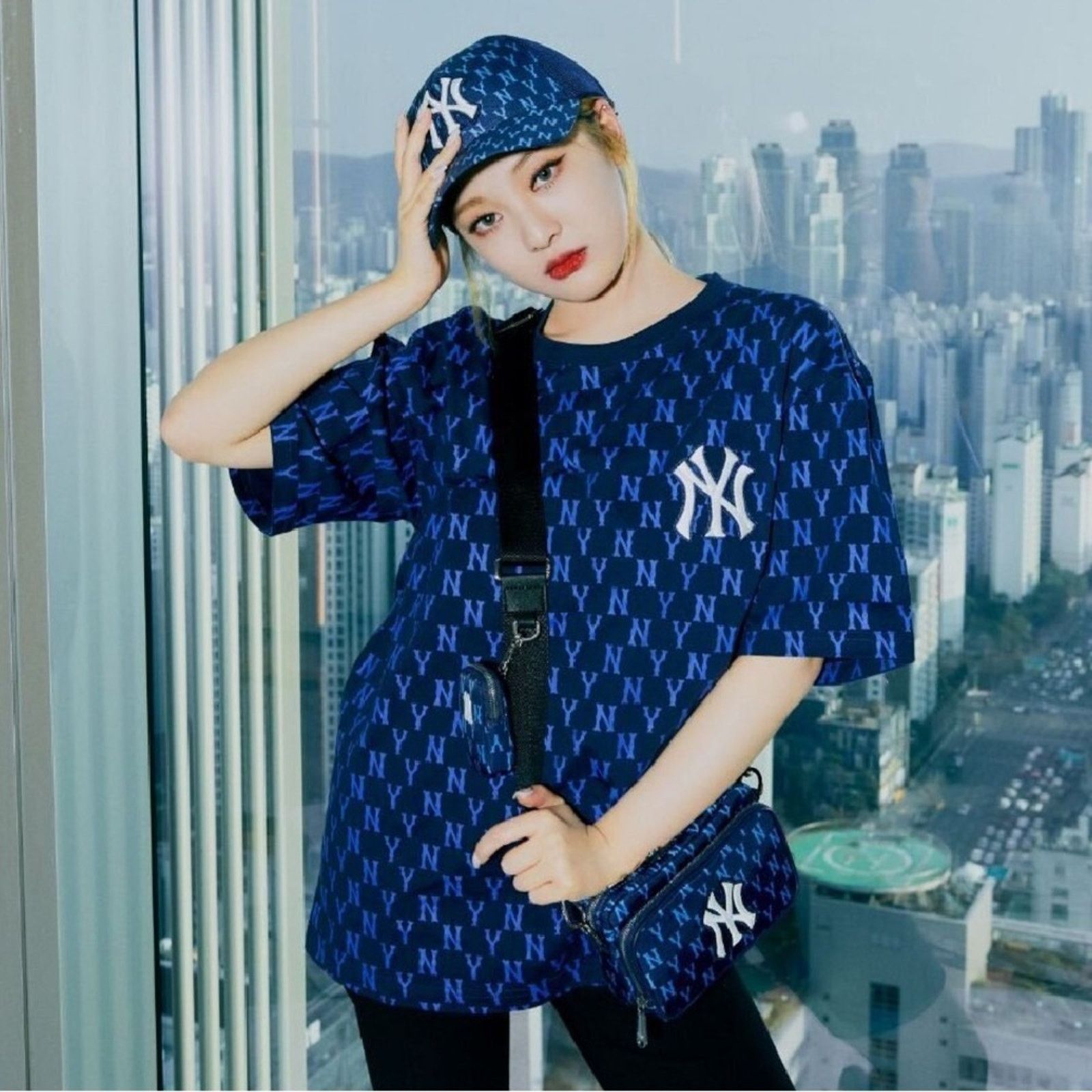 MLB aespa MLB Korea NY Yankees Monogram Logo Woven Nylon Blue M Size 28" / US 6 / IT 42 - 1 Thumbnail