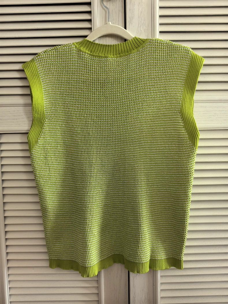 Issey Miyake Issey Miyake size:one size Green pleated vest Size M / US 6-8 / IT 42-44 - 2 Thumbnail