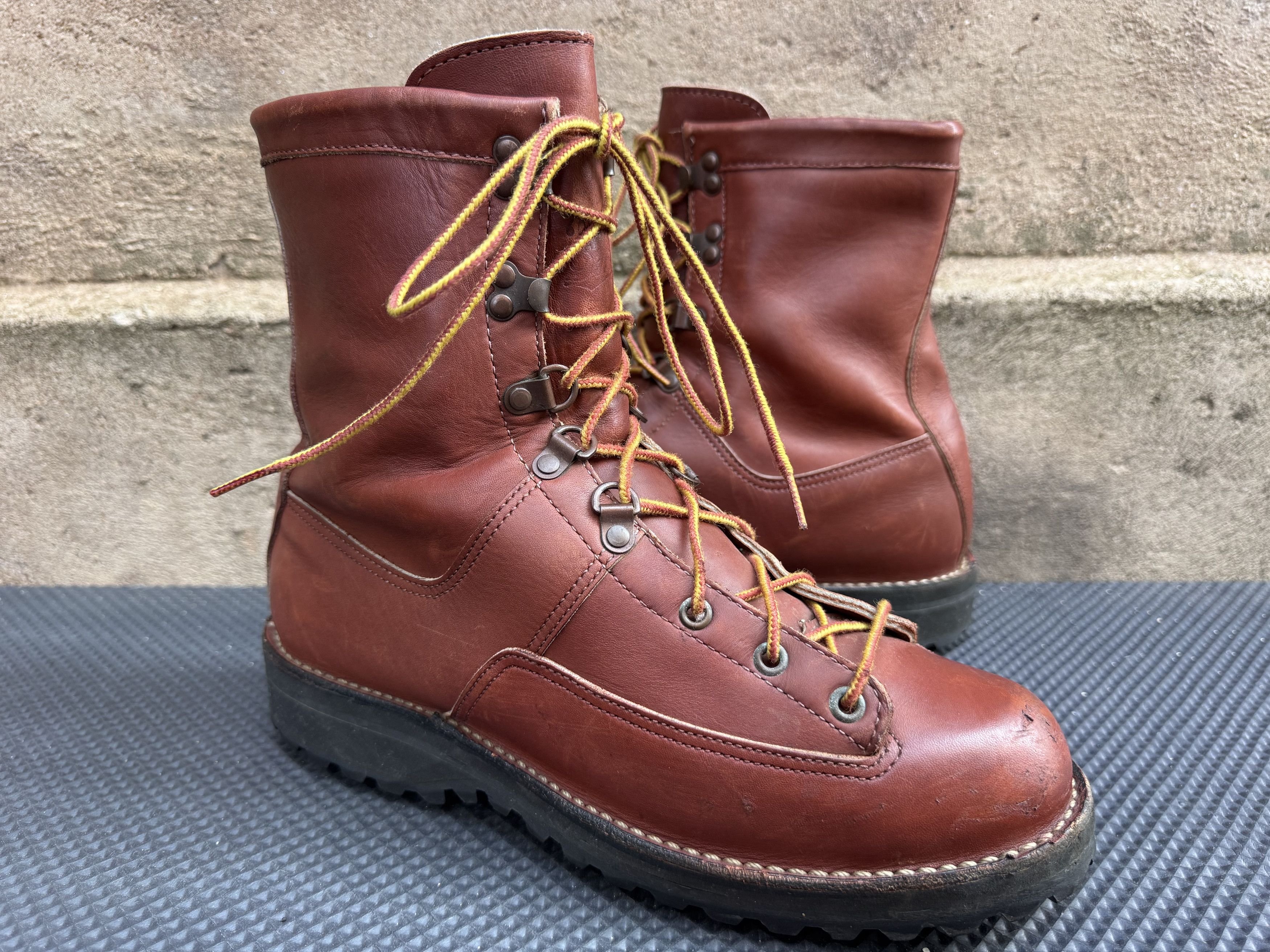 Danner Rare Vintage Danner Fort Lewis Insulated Brown Lineman Size US 9.5 / EU 42-43 - 1 Thumbnail