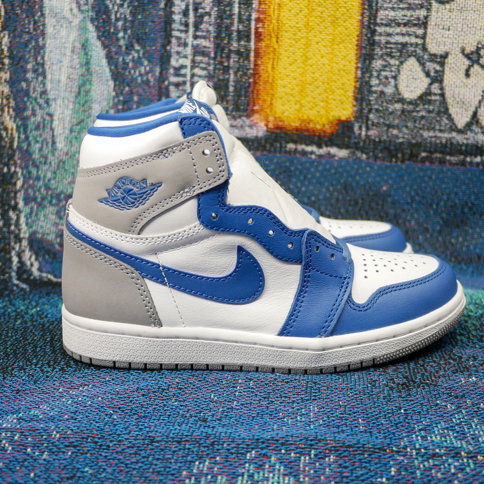 Jordan Brand Jordan 1 Retro High OG 'True Blue' Size US 5 / IT 35 - 1 Thumbnail