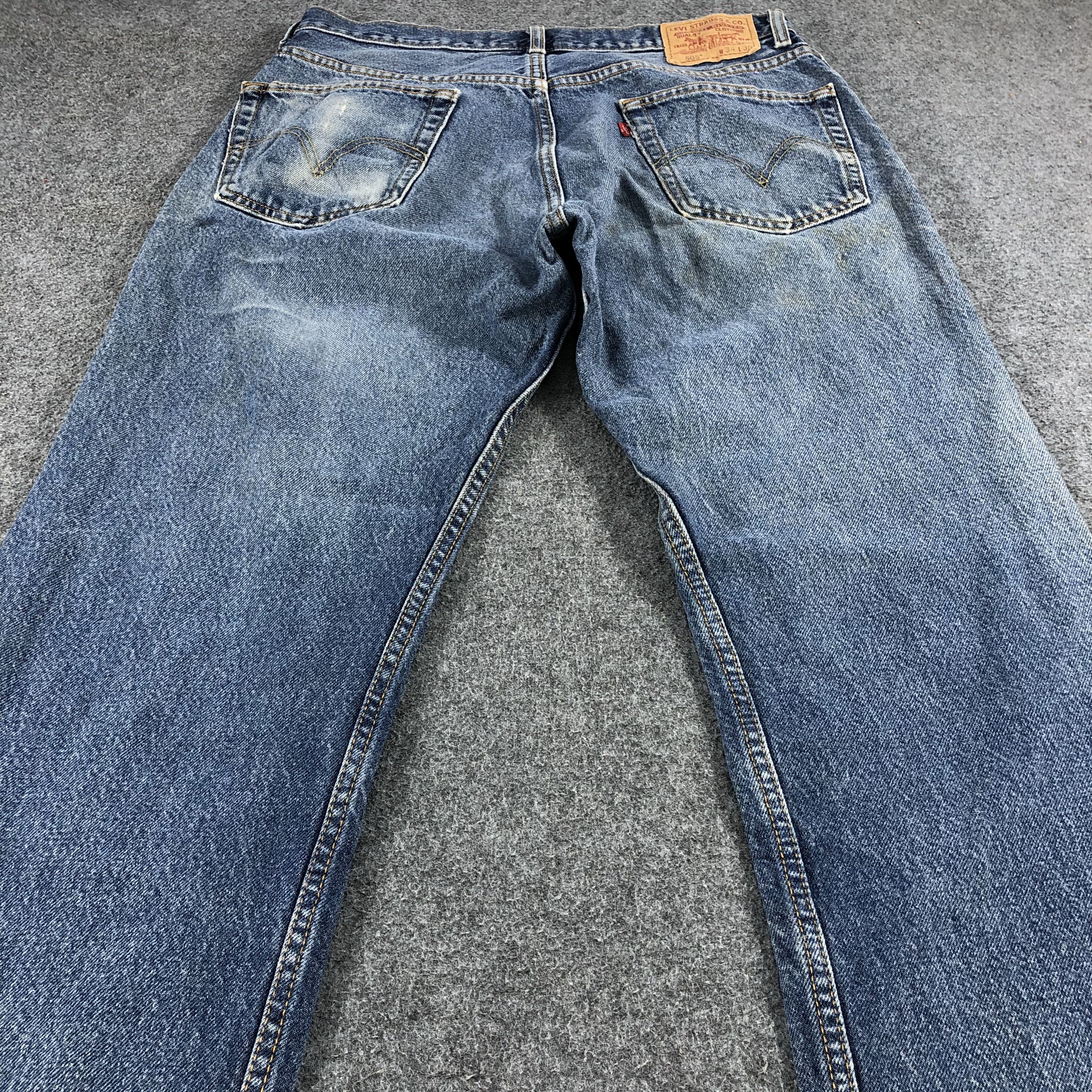 Levi's Vintage Blue Wash Levis 505 Jeans- J1297 Size US 35 - 4 Thumbnail