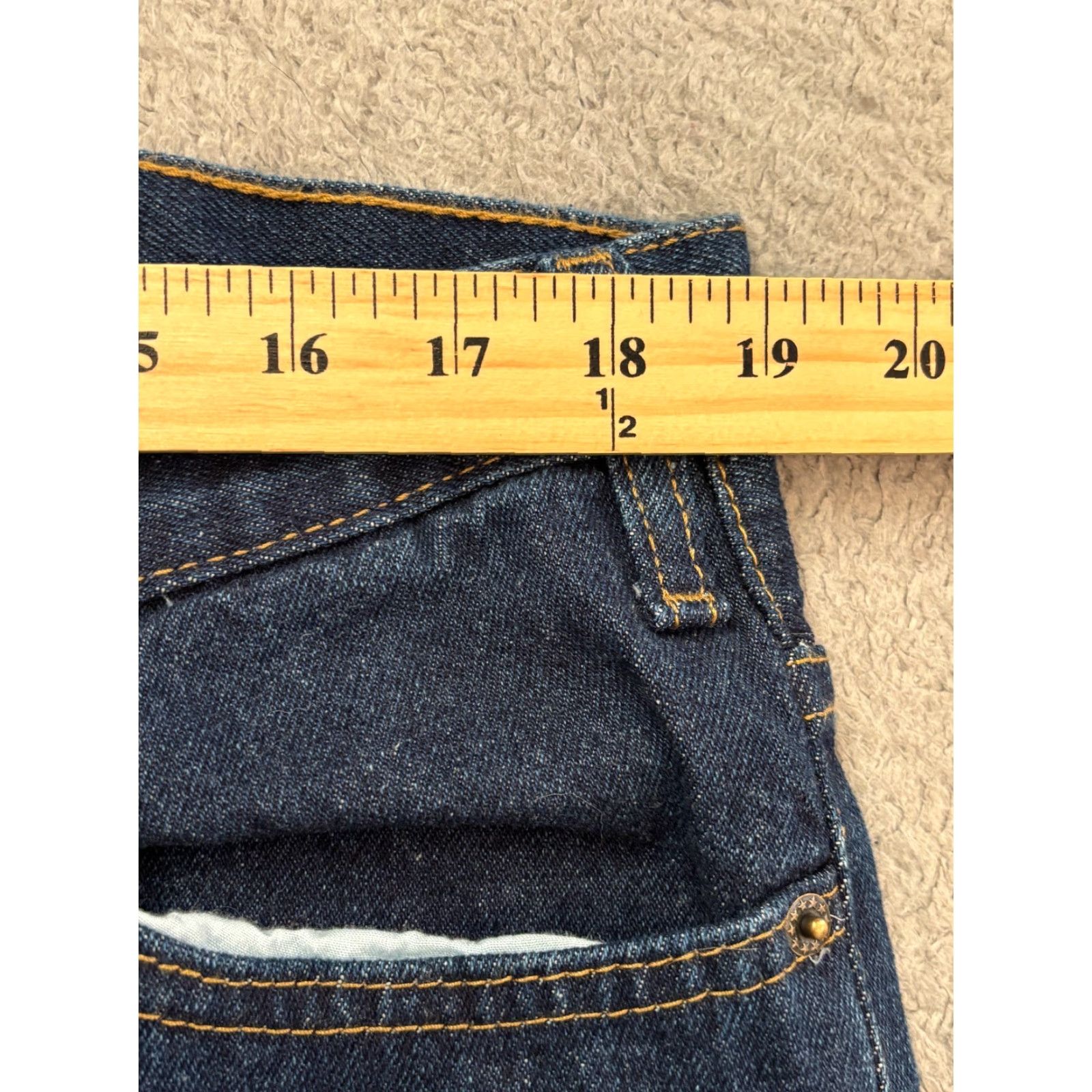 Wrangler VINTAGE? No. NWT Rugged Wear Jeans Mens 38x32 Dark WashBlue Denim Straight Leg 5 Pocket Work Size US 38 / EU 54 - 4 Thumbnail