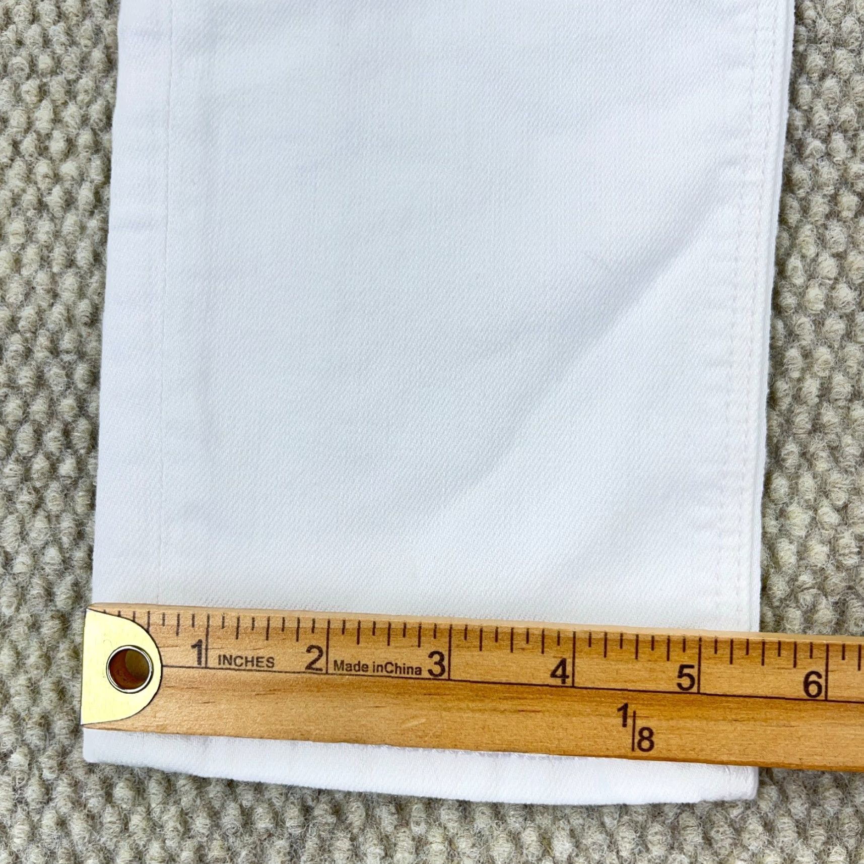 American Eagle Outfitters American Eagle Outfitters Mom Jeans Women 0 Cool White High Rise Denim Baggy Loose 25x27 Size 0 Color White 80s 90s Grunge Retro Mom Womens Jeans Size 25" / US 0 / IT 36 - 6 Thumbnail