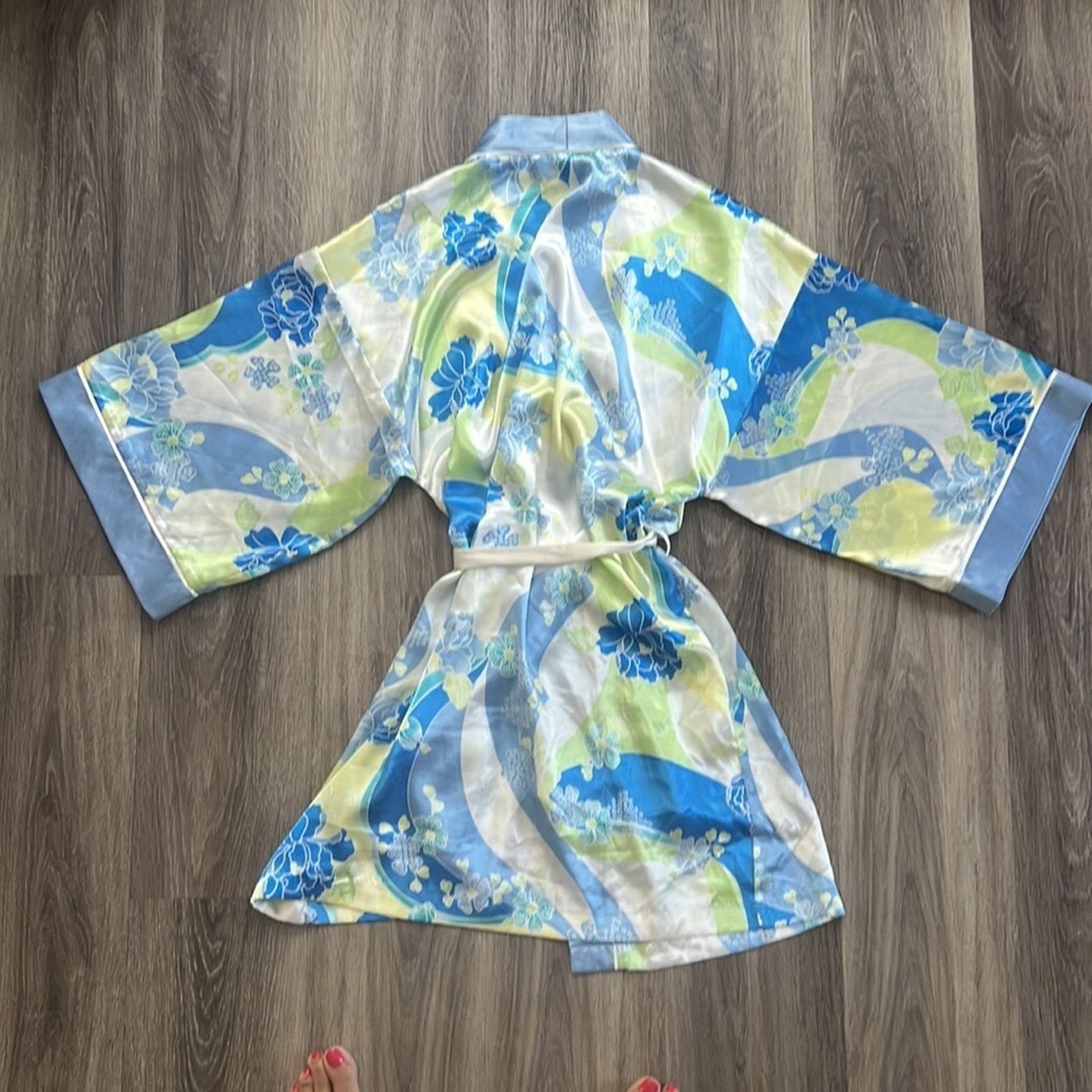 Oscar De La Renta Óscar De la Renta Satin Floral Robe Sleepwear Size S/M Size ONE SIZE - 2 Thumbnail