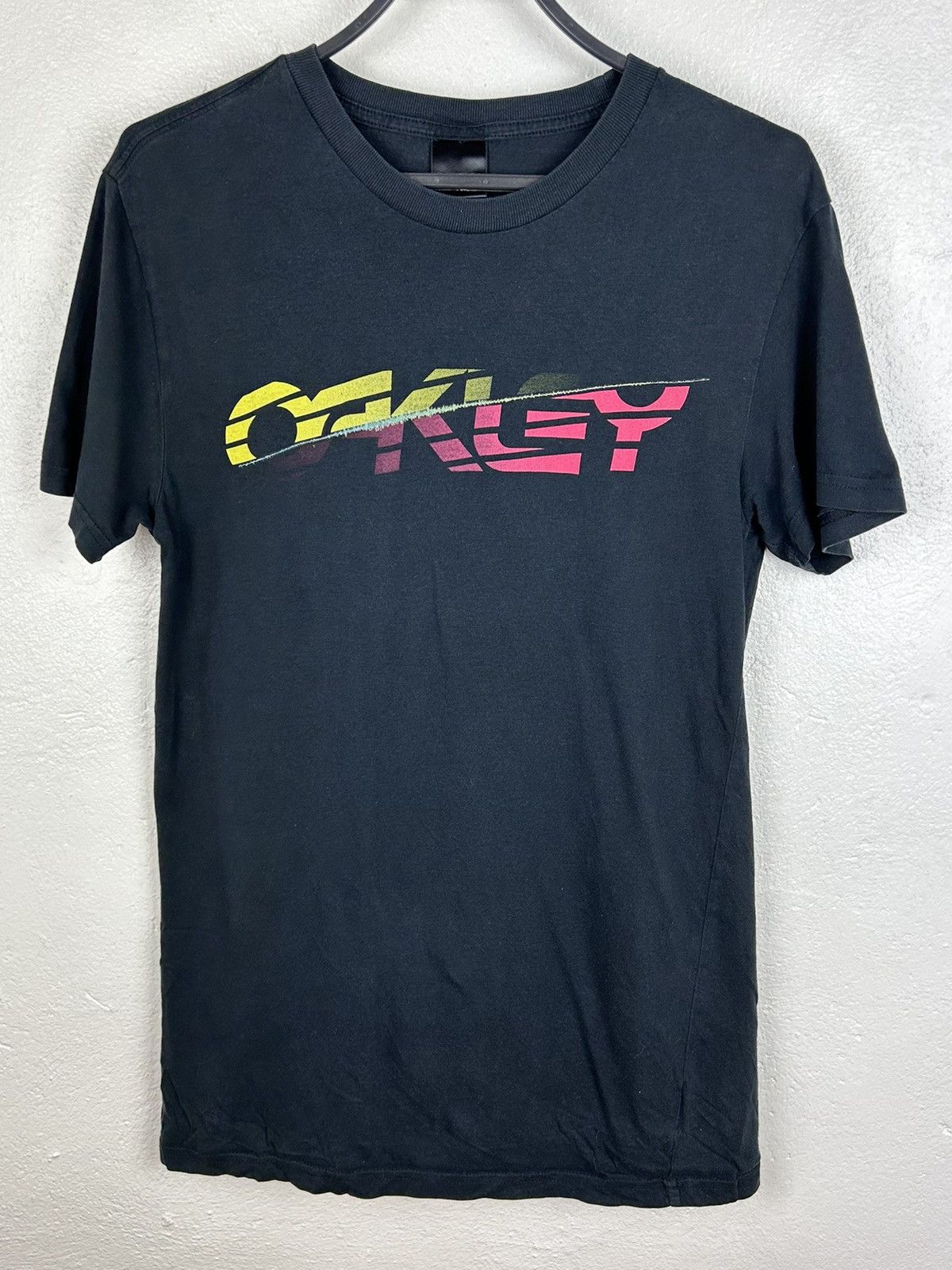 90s oakley tシャツ フェード 赤タグ センターロゴ y2k バック