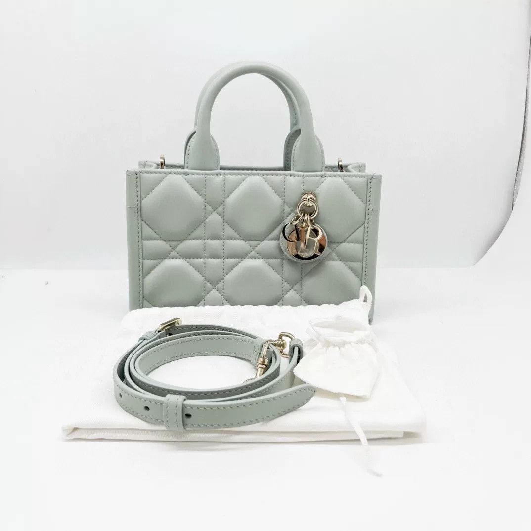 Dior Pre-loved Bag Very good condition Size ONE SIZE - 1 Thumbnail