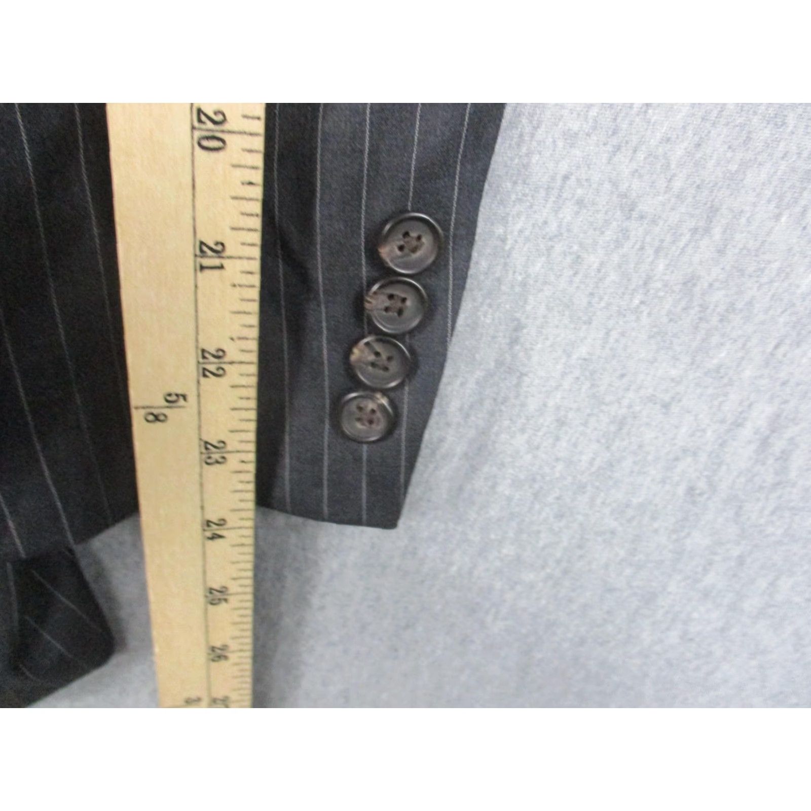 Ralph Lauren Lauren Ralph Lauren Blazer Mens 42S Gray Pinstripe Wool Suit Jacket Classic Jacket (Two-Button) Mens apparel Size 42R - 5 Thumbnail