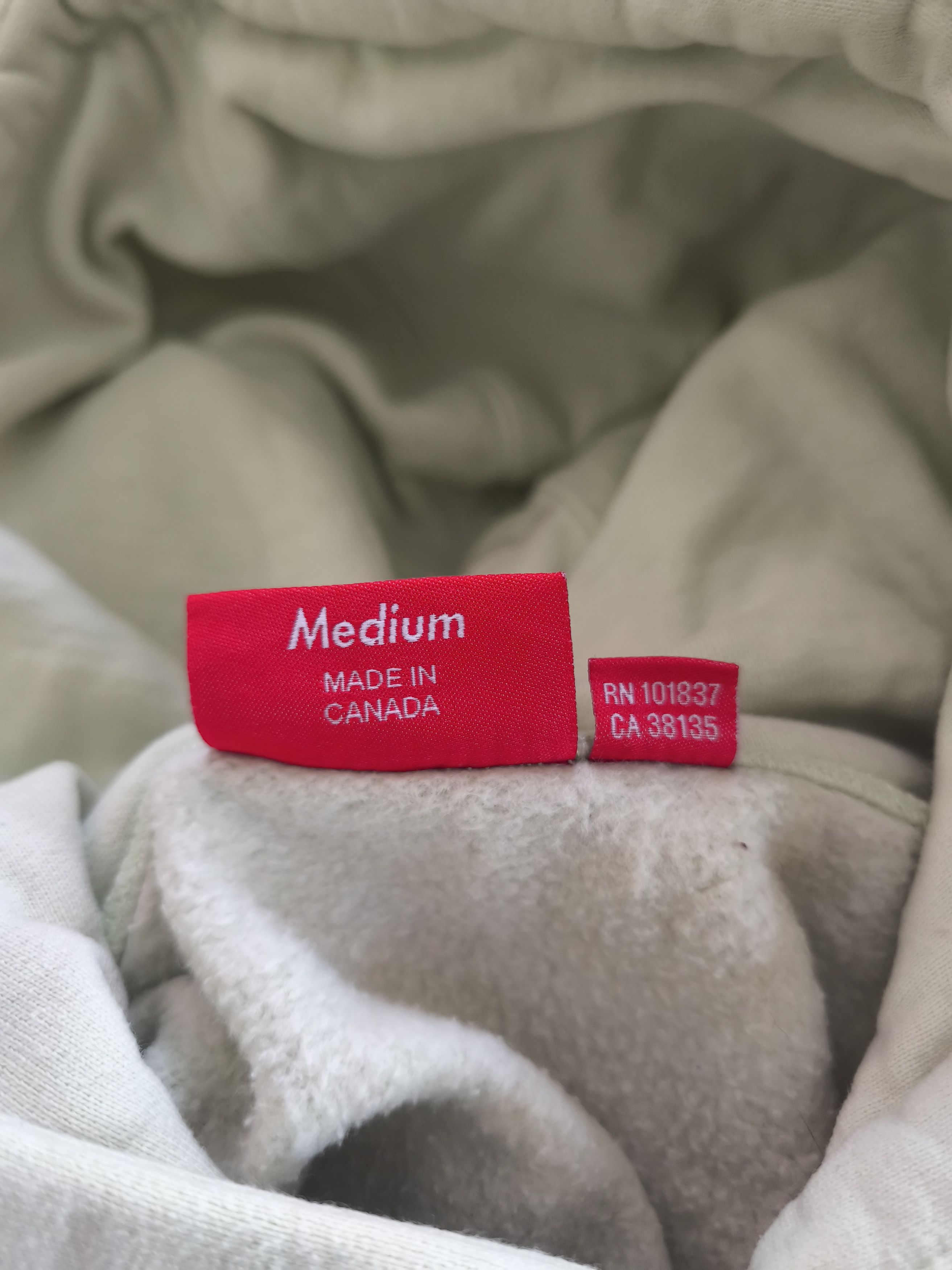 Supreme Supreme Chris Cunningham Chihuahua Hoodie - 2018 Size US M / EU 48-50 / 2 - 12 Thumbnail