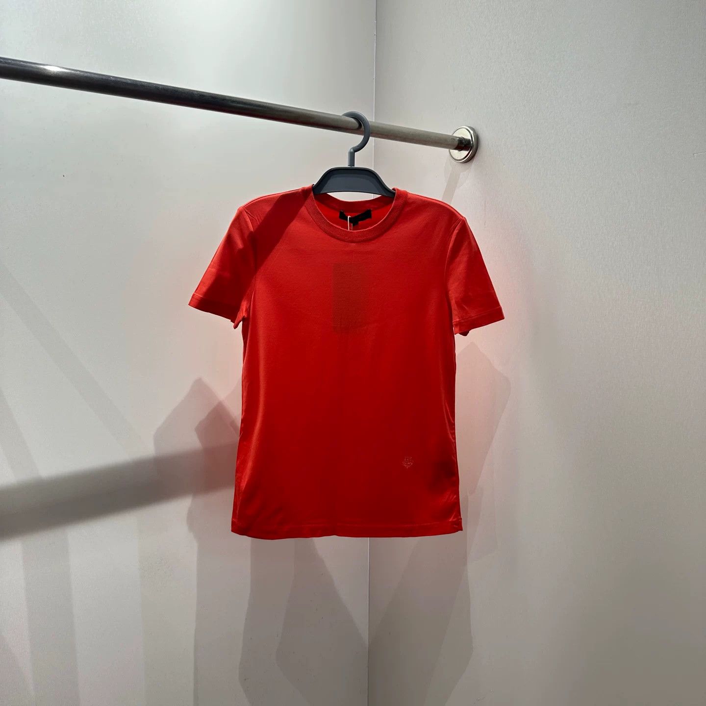 Loro Piana Loro Piana Red T-Shirt it_40 Women Size S / US 4 / IT 40 - 1 Thumbnail
