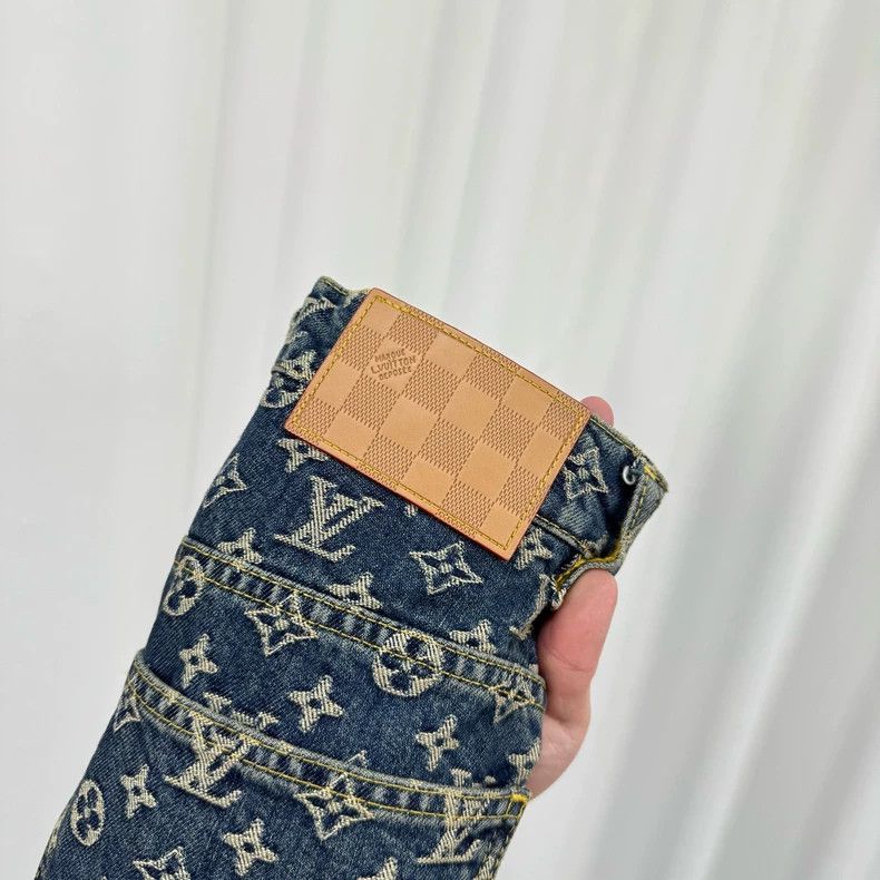 Louis Vuitton Louis Vuitton Leather-trimmed full-print jeans Size US 28 / EU 44 - 6 Thumbnail