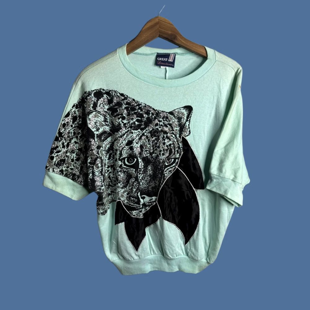 Greats VINTAGE GREAT Directions Shirt Womens Large Green Leopard Graphic Dolman 80s Size L / US 10 / IT 46 - 1 Thumbnail
