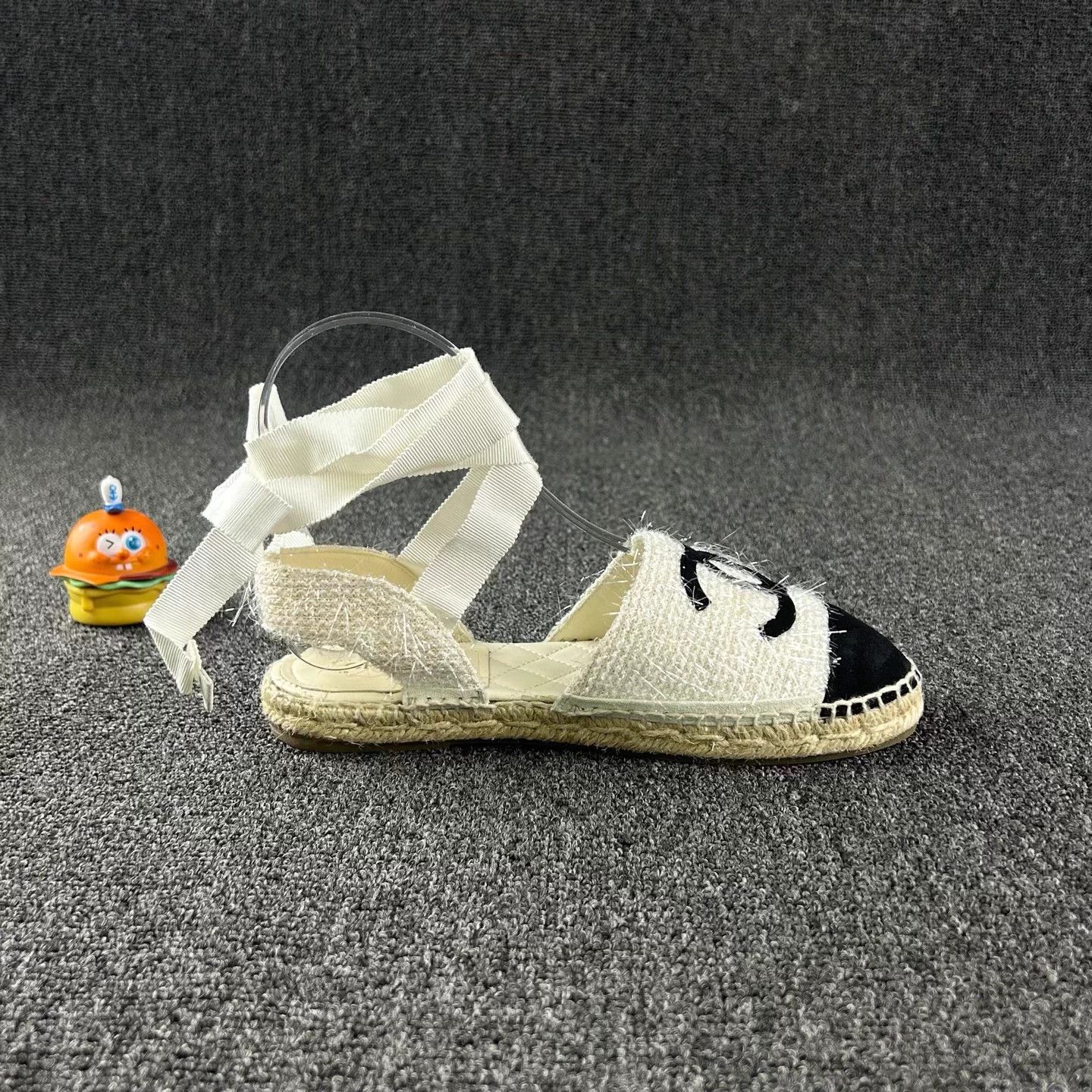 Chanel Chanel Woven Fisherman Shoes Black & White EUR 37 Size US 6 / IT 36 - 4 Thumbnail