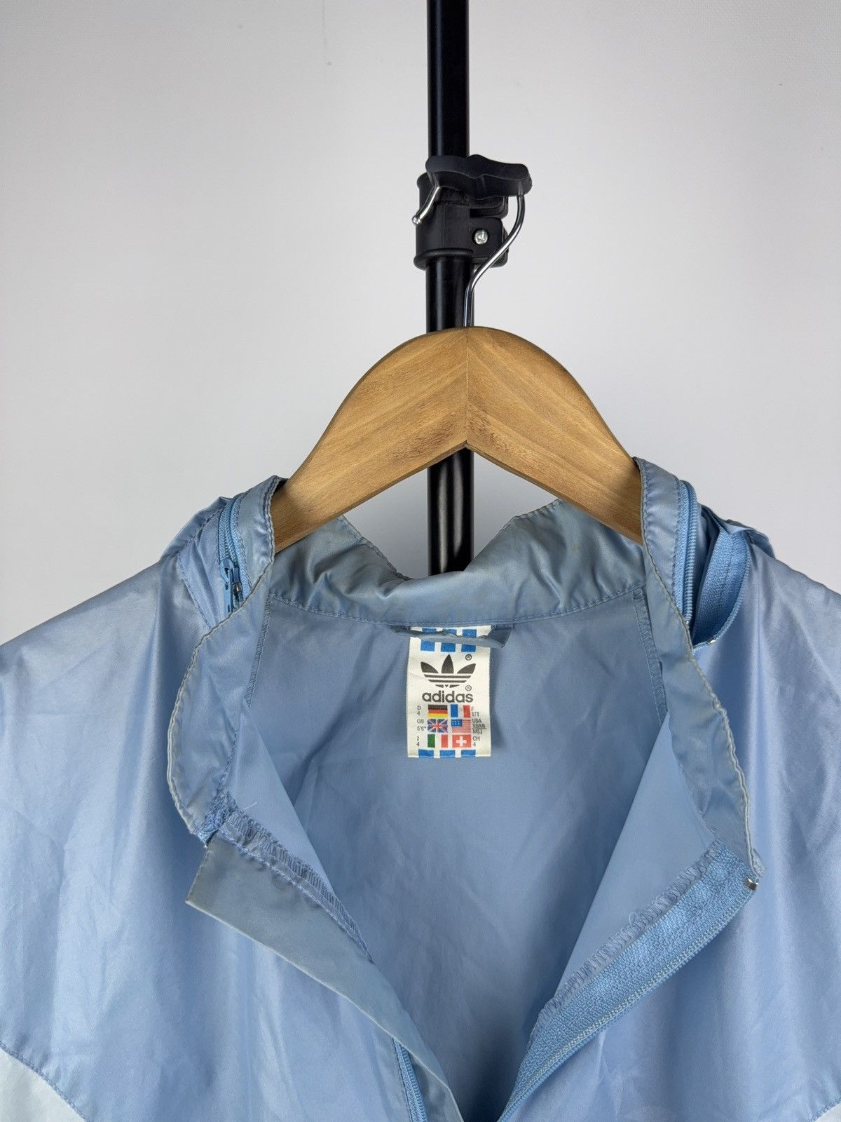 Adidas Vintage Adidas Trefoil Windbreaker Jacket Light Blue 80s L Size US L / EU 52-54 / 3 - 10 Thumbnail
