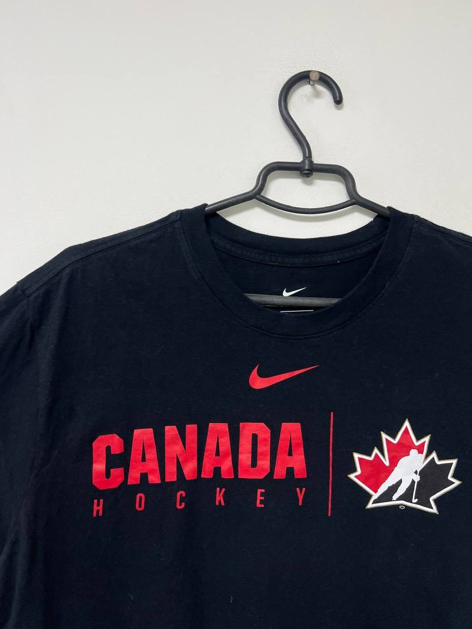 Nike Canada Ice Hockey Nike Team Tee NHL Black T shirt Y2k sz L Size US L / EU 52-54 / 3 - 6 Thumbnail