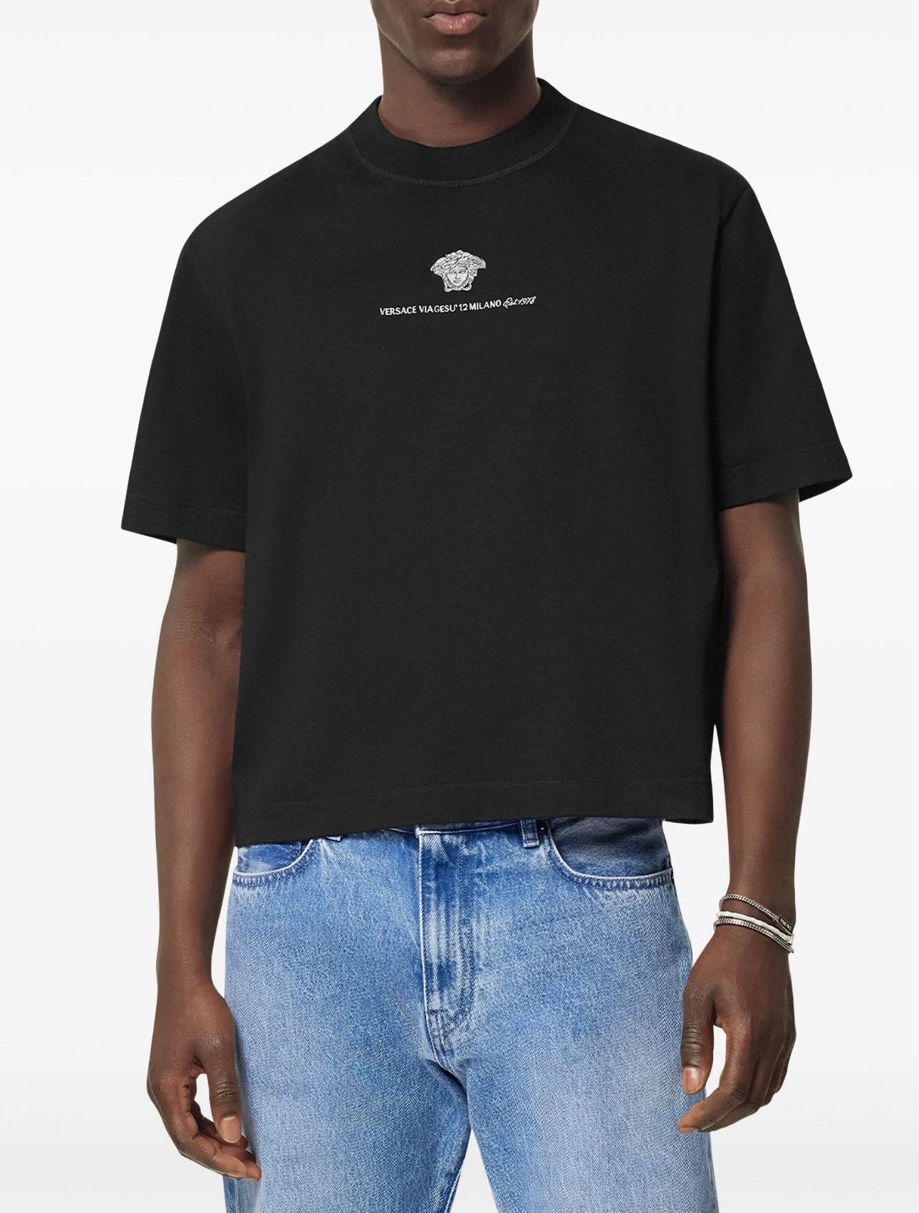 Versace Medusa Milano embroidered T-shirt Size US M / EU 48-50 / 2 - 1 Thumbnail