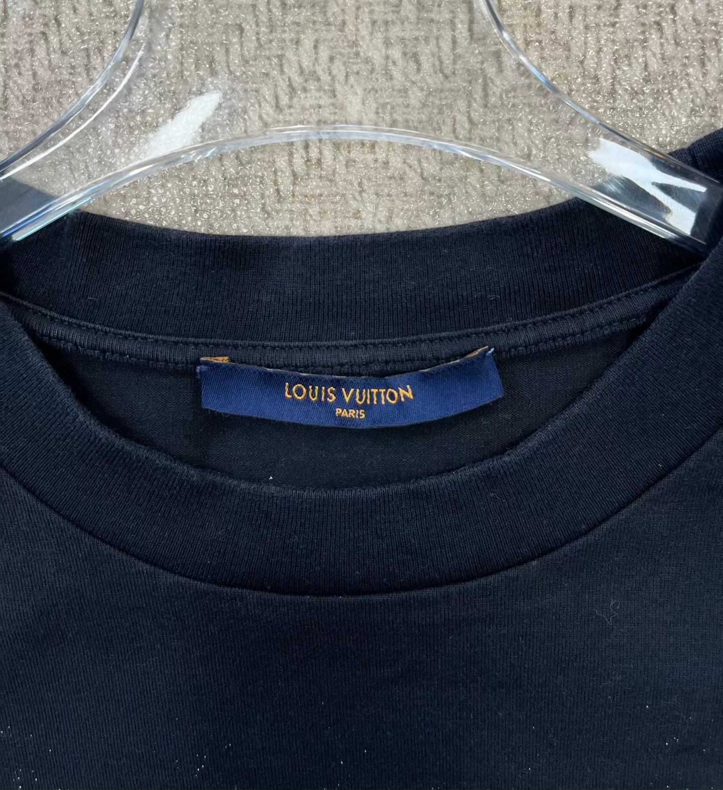 Louis Vuitton Louis Vuitton black monogram gradient logo short-sleeve top Size US S / EU 44-46 / 1 - 3 Thumbnail