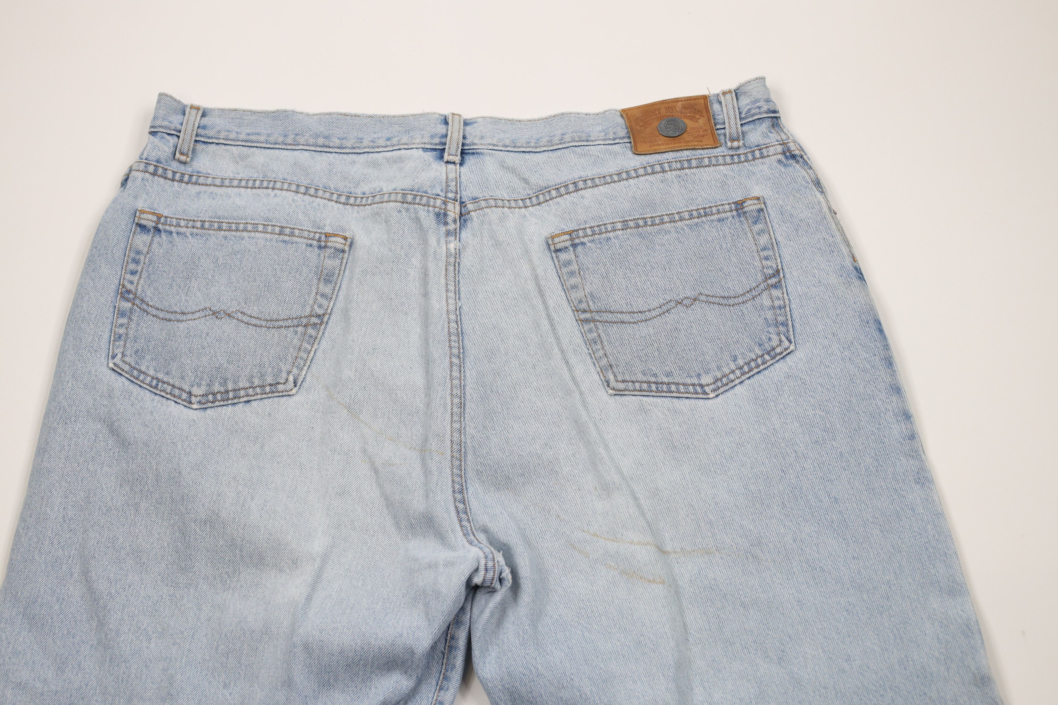 Tommy Hilfiger × Vintage Vintage 90s Tommy Hilfiger Relaxed Fit Tapered Leg Jeans Size US 40 / EU 56 - 13 Thumbnail