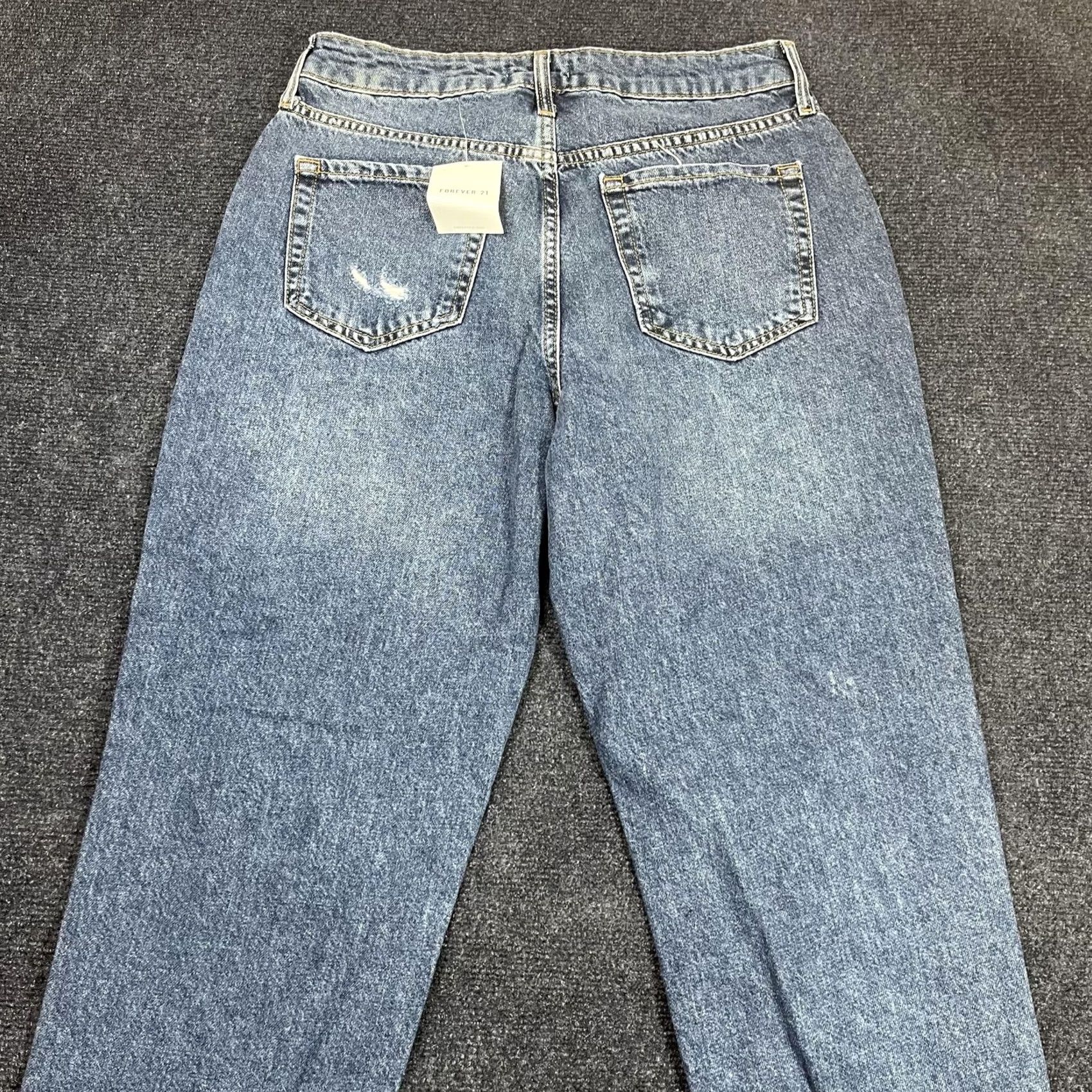 Forever 21 Forever 21 Premium Relaxed Tapered Jeans Womens 28 Blue High Rise Distressed Denim 5-Pocket Zip Fly Regular Rise 100% Cotton Jeans Womens Size 28" / US 6 / IT 42 - 7 Thumbnail