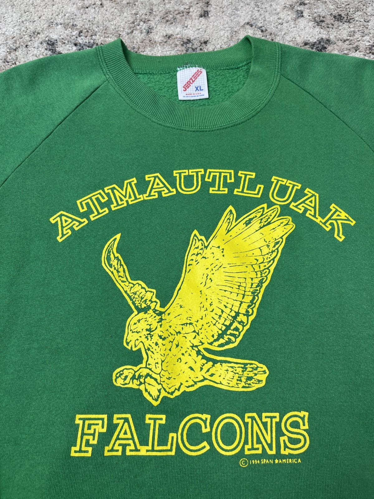Vintage 1994 ATMAUTLUAK FALCONS AWESOME VINTAGE SWEATSHIRT - 1307 Size US XL / EU 56 / 4 - 3 Thumbnail
