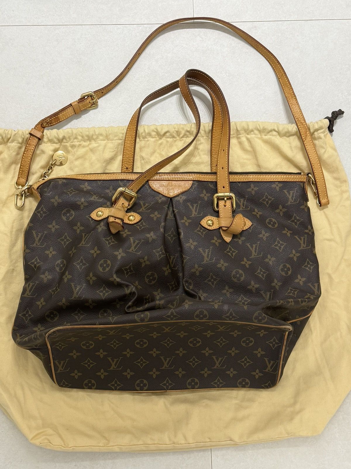 Louis Vuitton Louis Vuitton Palermo GM 2-Way Size ONE SIZE - 1 Thumbnail
