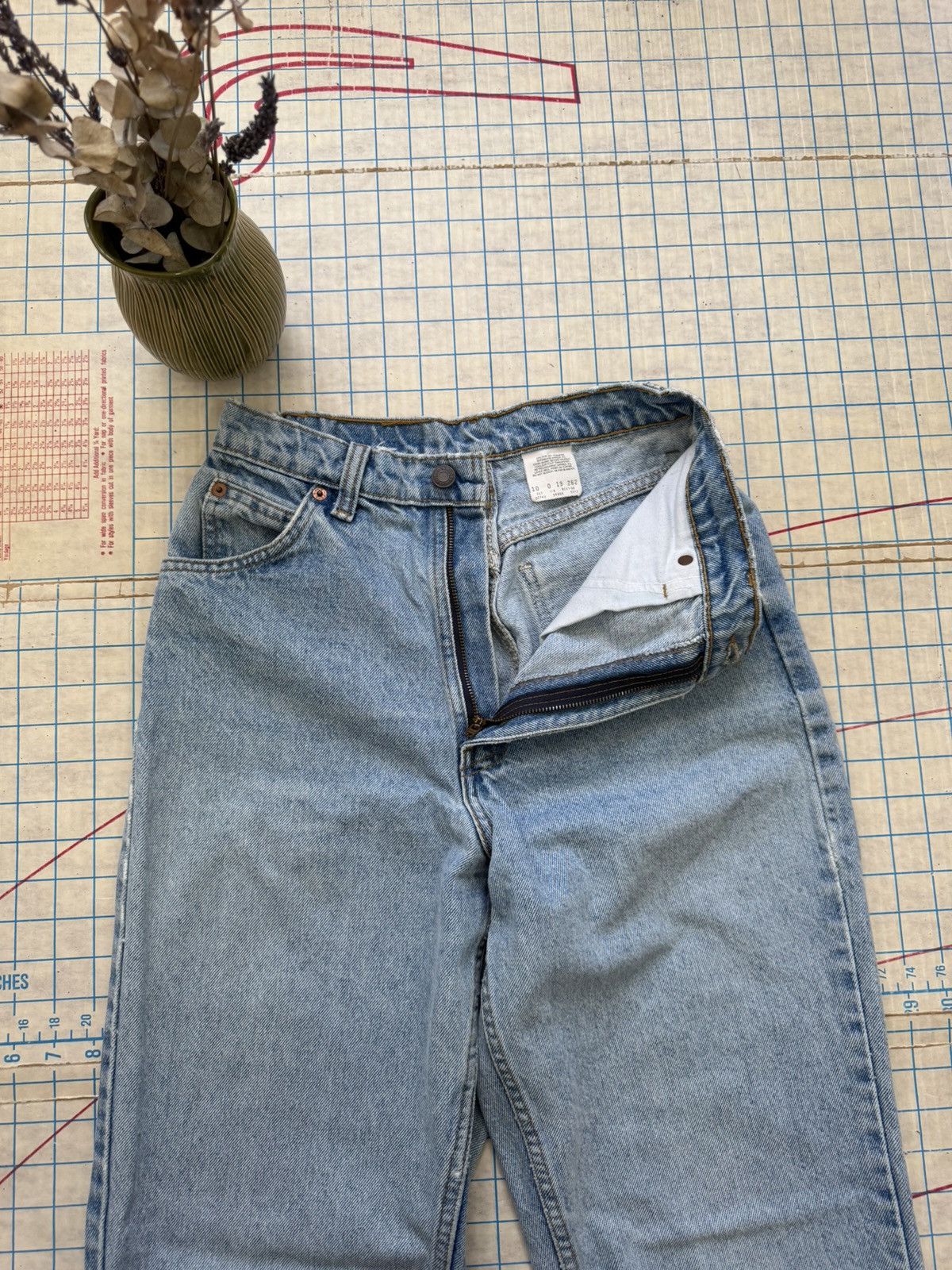 Levi's Vintage Levi’s 816 Long Length Jeans Size 10 27x34 Tapered Size 27" / US 4 / IT 40 - 6 Thumbnail