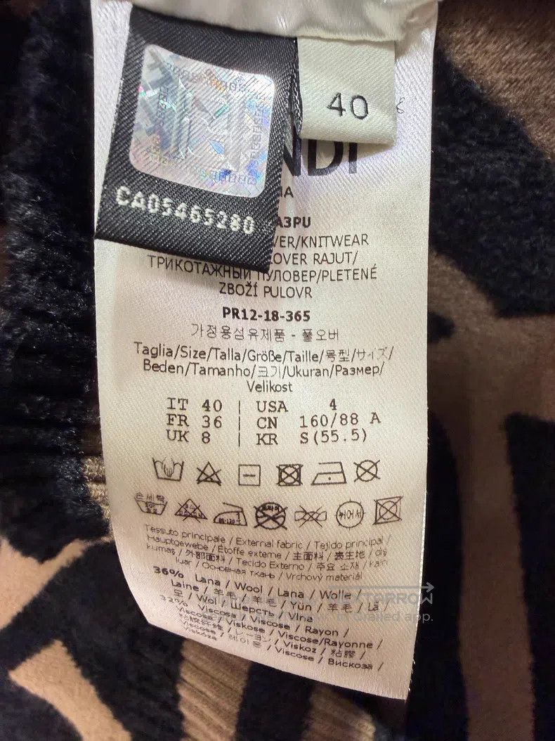 Fendi Fendi All-over print V-neck knit sweater with monogram Size XS / US 0-2 / IT 36-38 - 7 Thumbnail