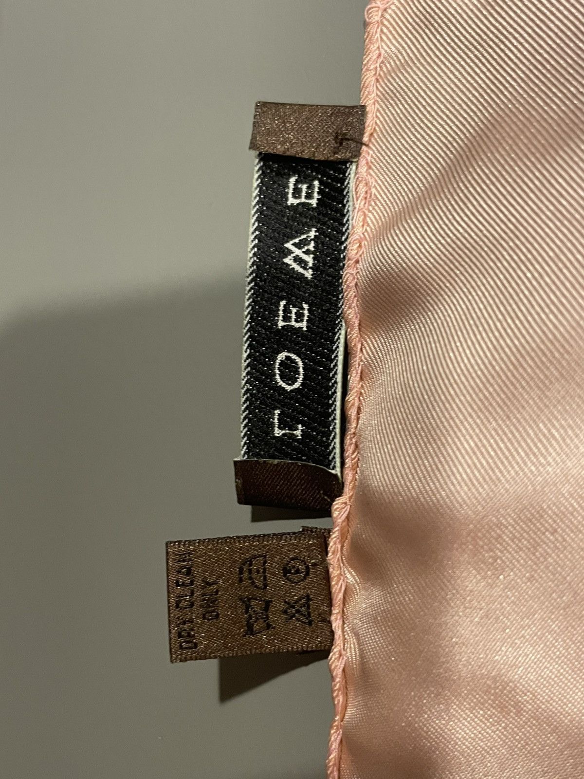 Loewe Loewe Pink Silk Scarf Size ONE SIZE - 6 Thumbnail