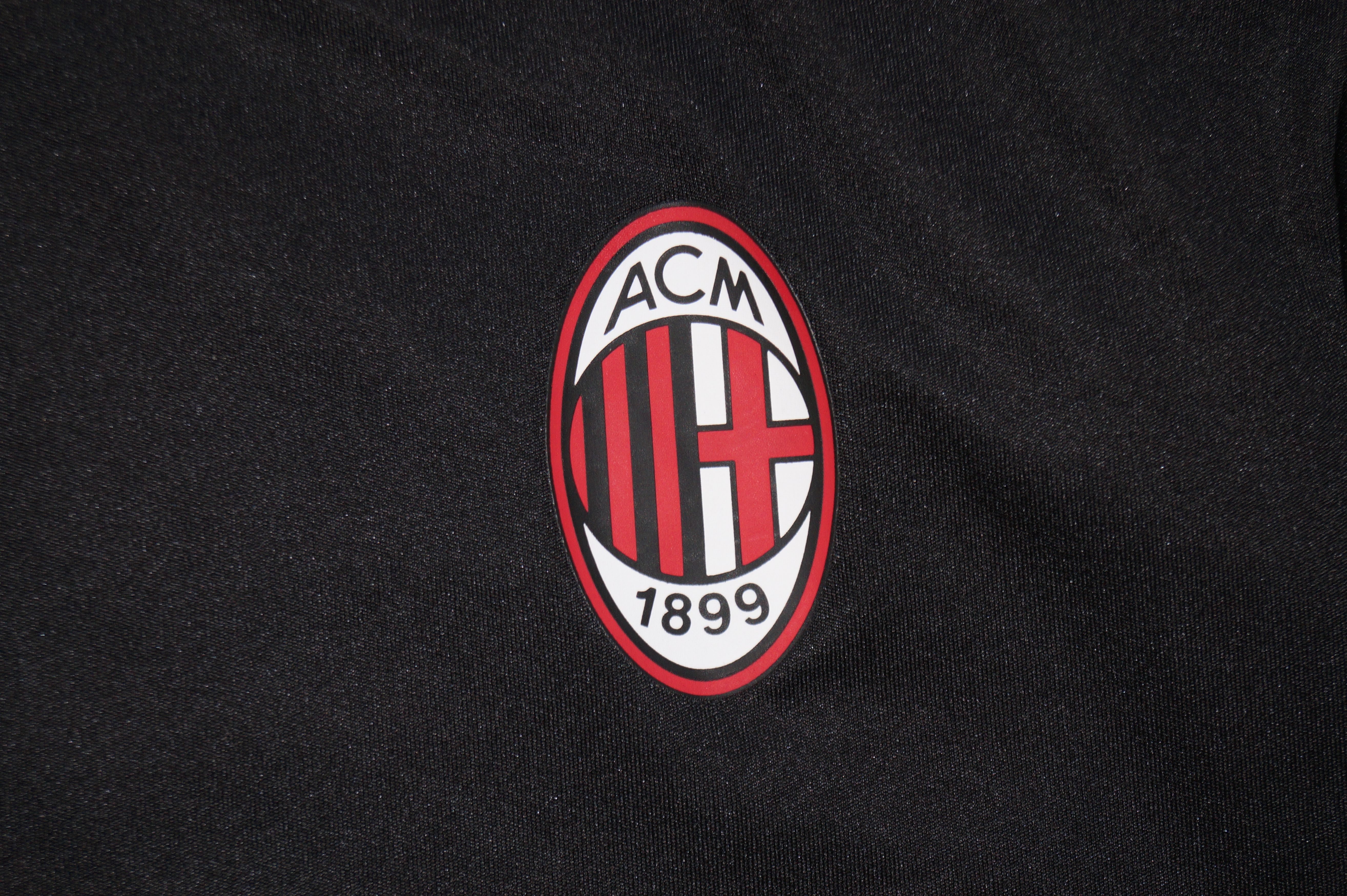 Other A.C. Milan x Football / Soccer x Jersey x XL size Size US XL / EU 56 / 4 - 7 Thumbnail