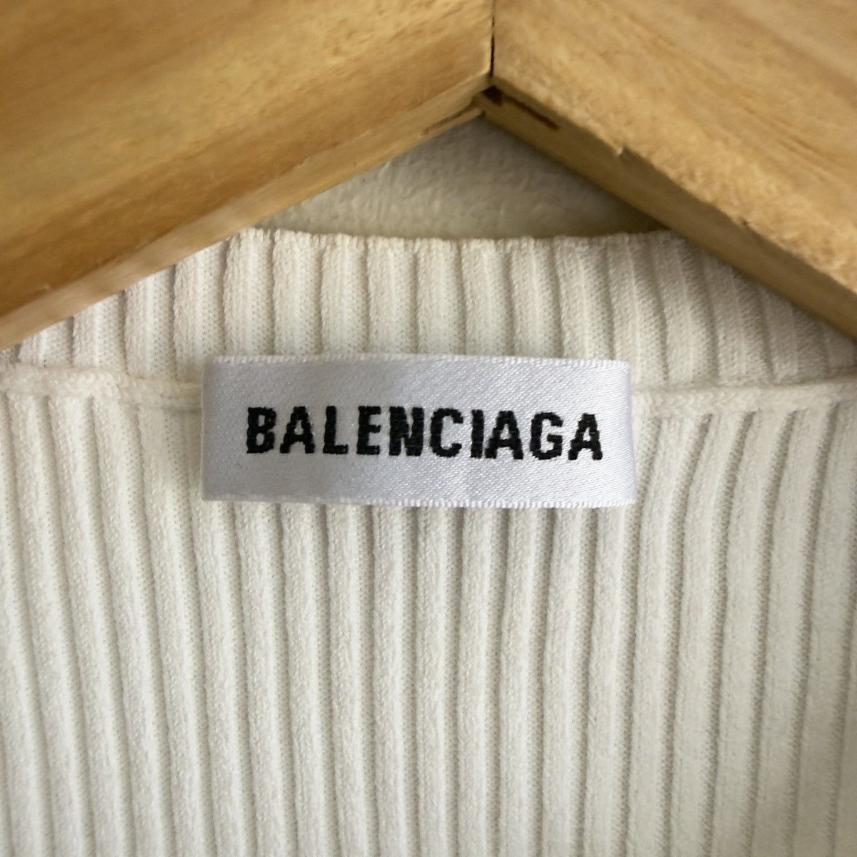 Balenciaga Balenciaga ribbed knit shirt Size M / US 6-8 / IT 42-44 - 2 Thumbnail