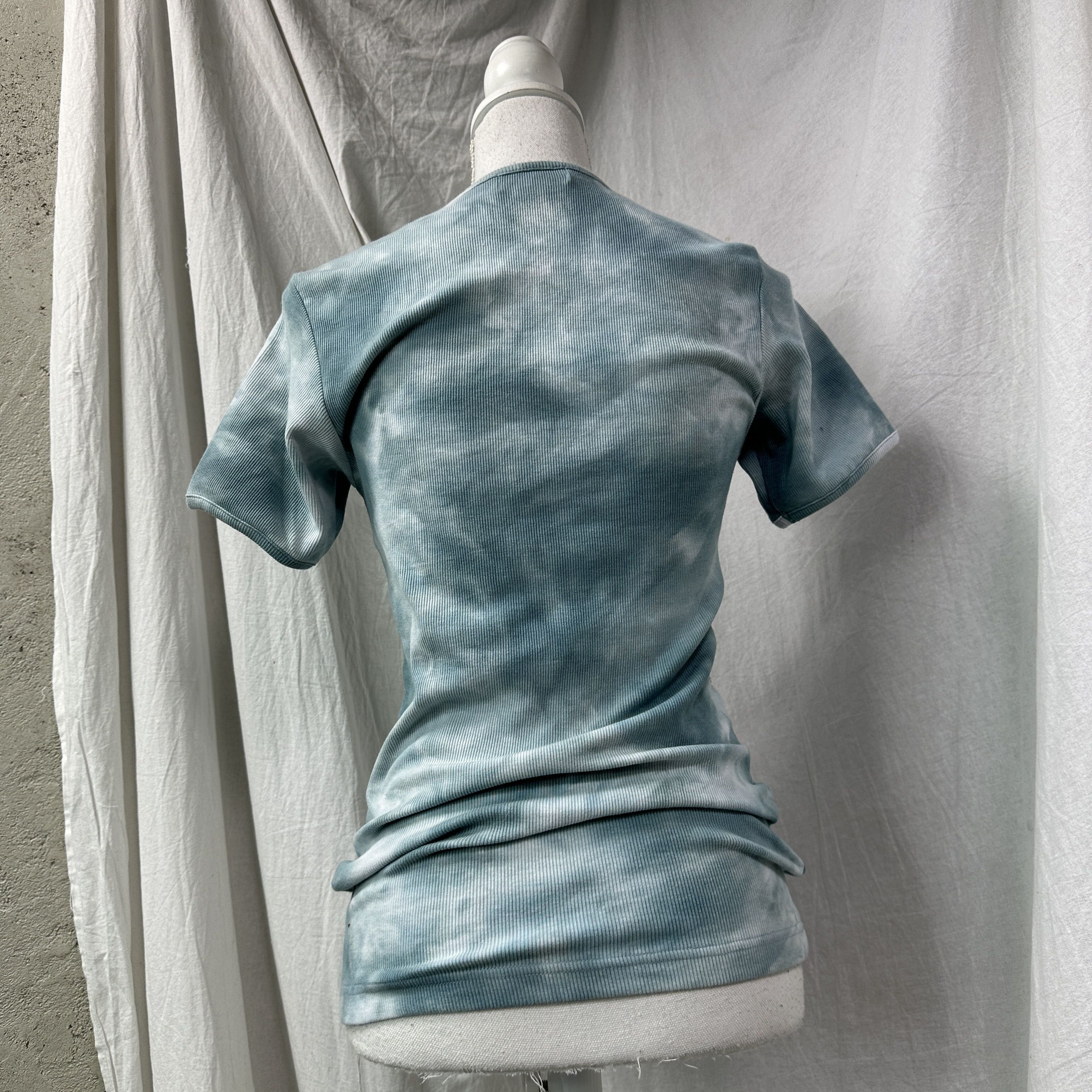 Vintage Vintage Streetwear Hip Hop Tie-Dye Tribal T-shirt 00s Size US S / EU 44-46 / 1 - 6 Thumbnail