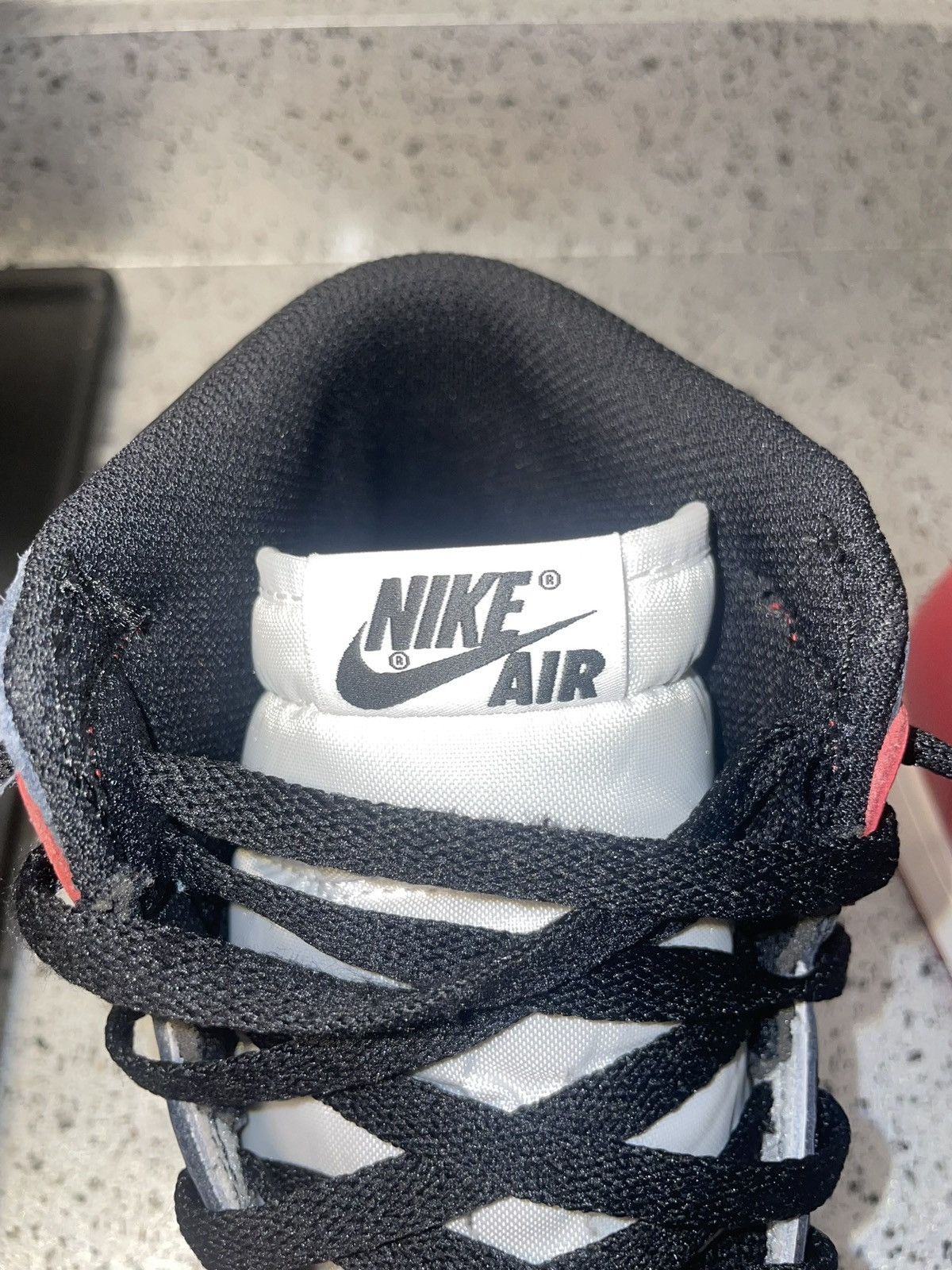 Jordan Brand 2016 Jordan Retro 1 Black Toe Size US 11.5 / EU 44-45 - 10 Thumbnail