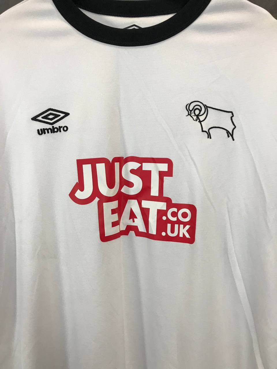 Umbro Derby County soccer jersey Umbro sportswear tee Size US XXL / EU 58 / 5 - 2 Thumbnail