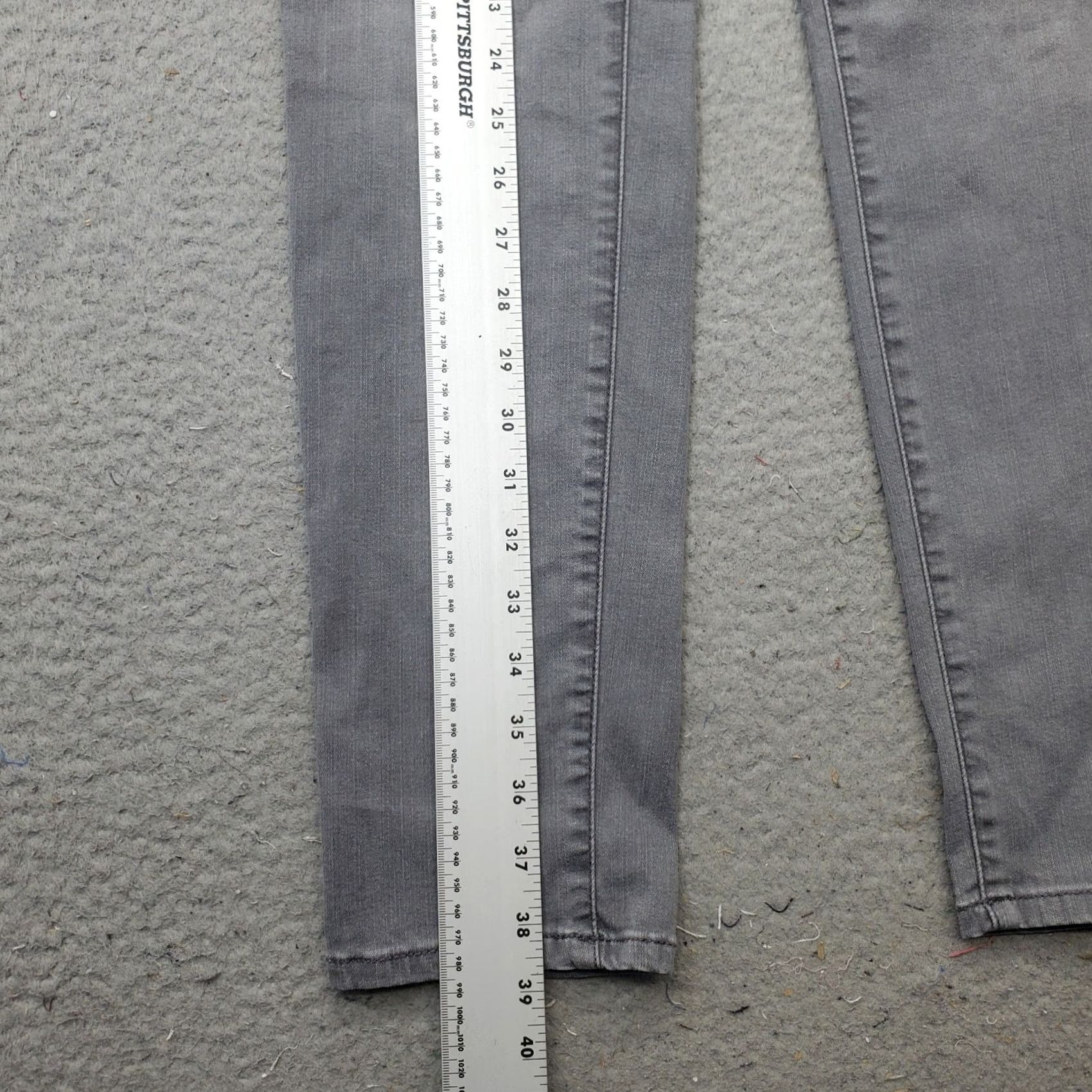 Vintage Chico's Womens 4 Gray Denim Stretch Slim Jegging Jeans Pull On Shirt Size 27" / US 4 / IT 40 - 3 Thumbnail