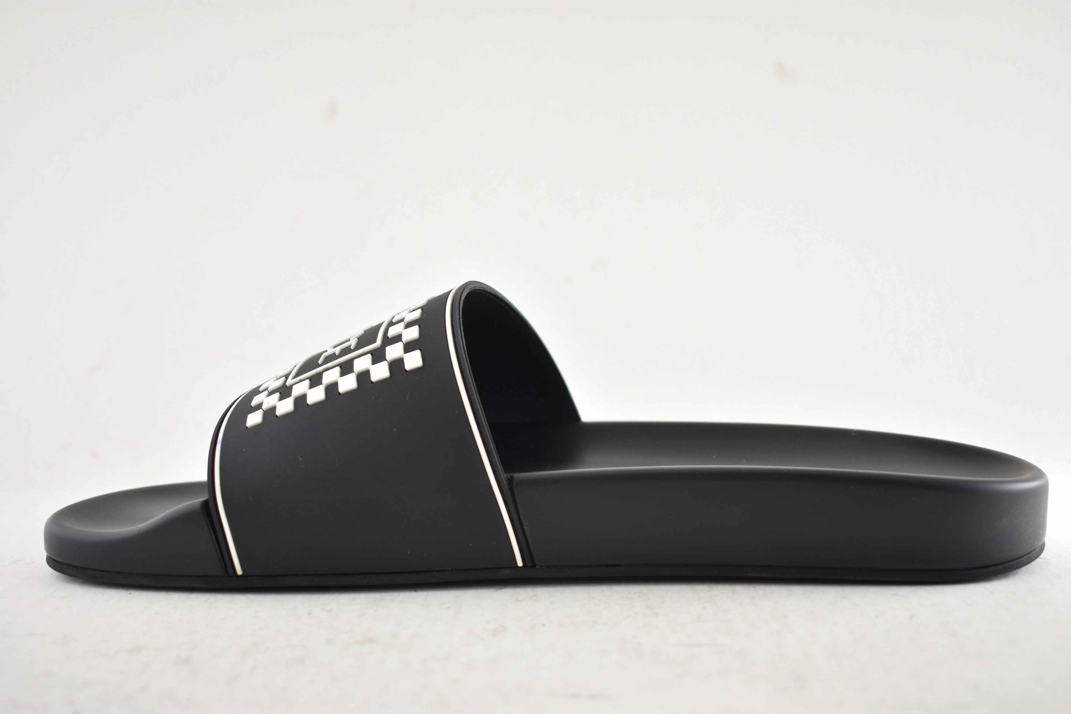 Versace White 90s Logo Rubber Slide Pool Sandal Flip Flop Flat 44 11 Size US 11 / EU 44 - 10 Thumbnail