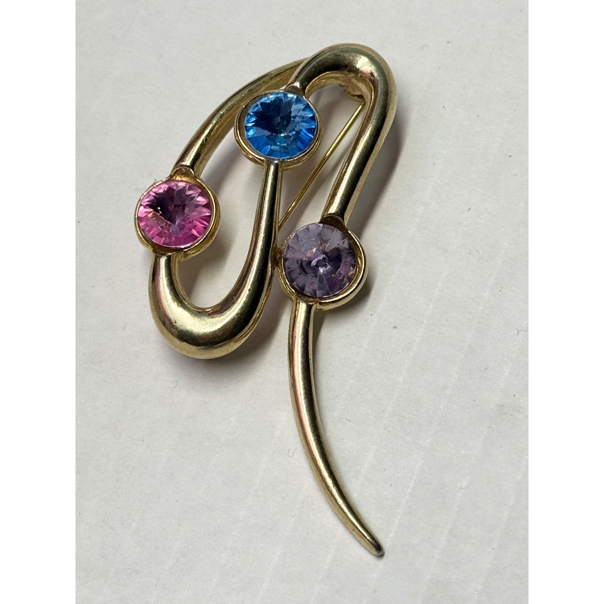 Vintage Vintage rhinestone gold swirl brooch pin Size ONE SIZE - 3 Thumbnail