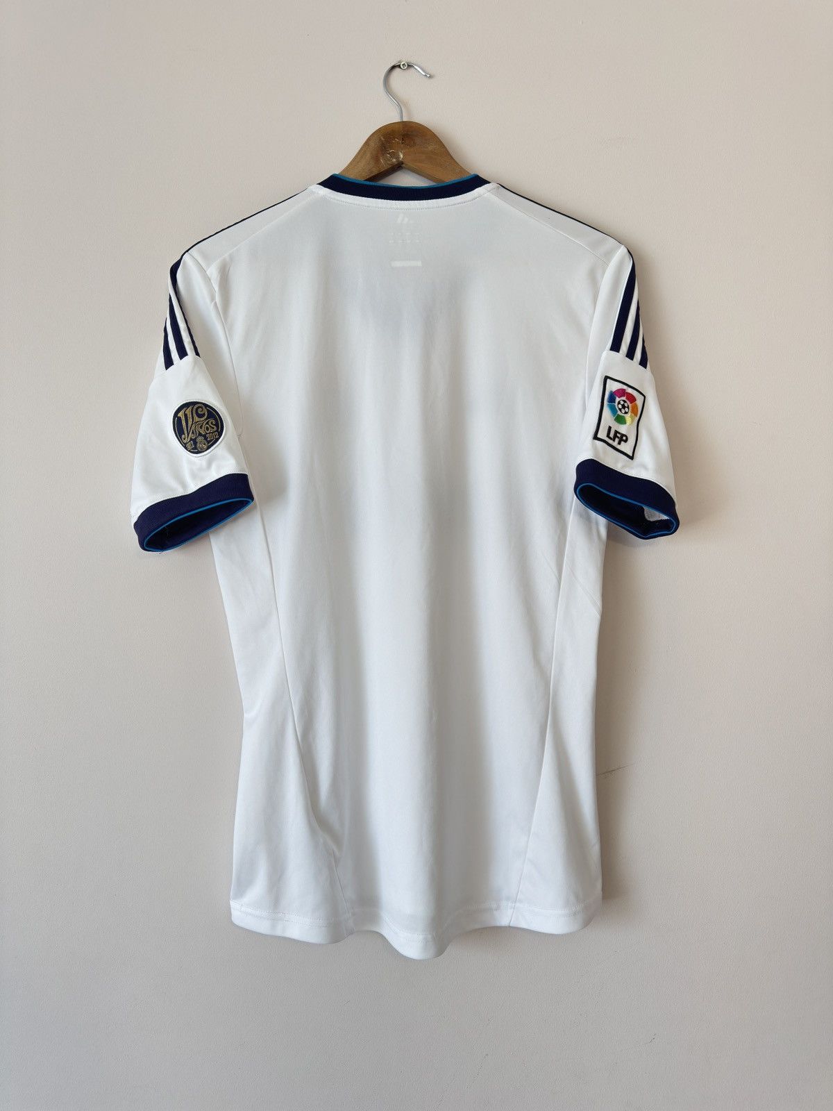 Adidas Real Madrid 2012-2013 Home Soccer Jersey Football Shirt Kit Size US S / EU 44-46 / 1 - 2 Thumbnail