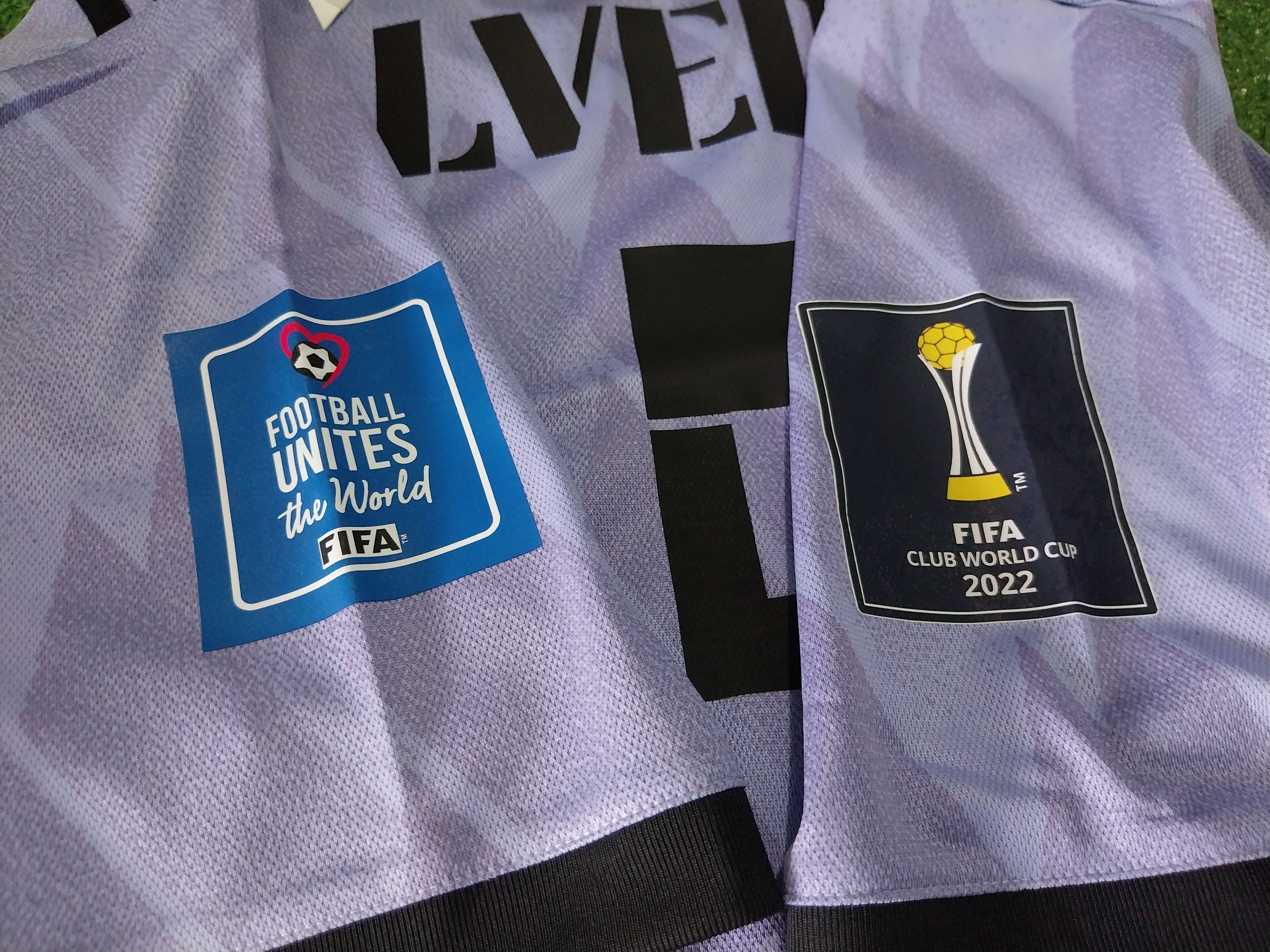Adidas Real madrid away 2022/2023 federico valverde jersey football Size US L / EU 52-54 / 3 - 10 Thumbnail