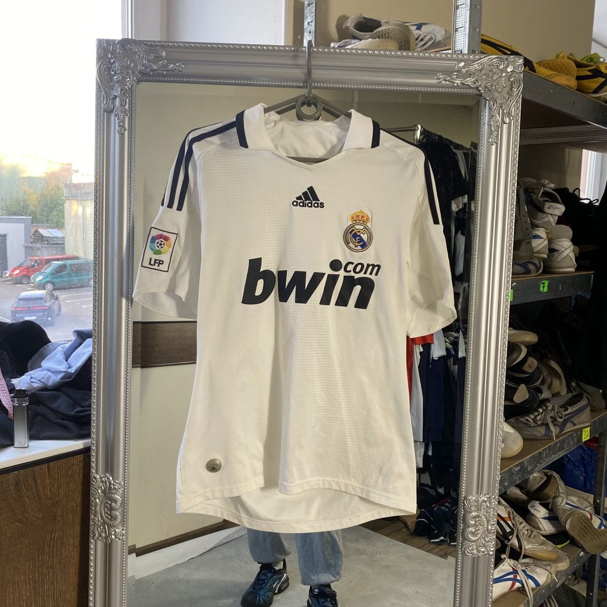 Adidas ADIDAS REAL MADRID BWIN 2007/2008 JERSEY BLOKECORE Size US S / EU 44-46 / 1 - 1 Thumbnail