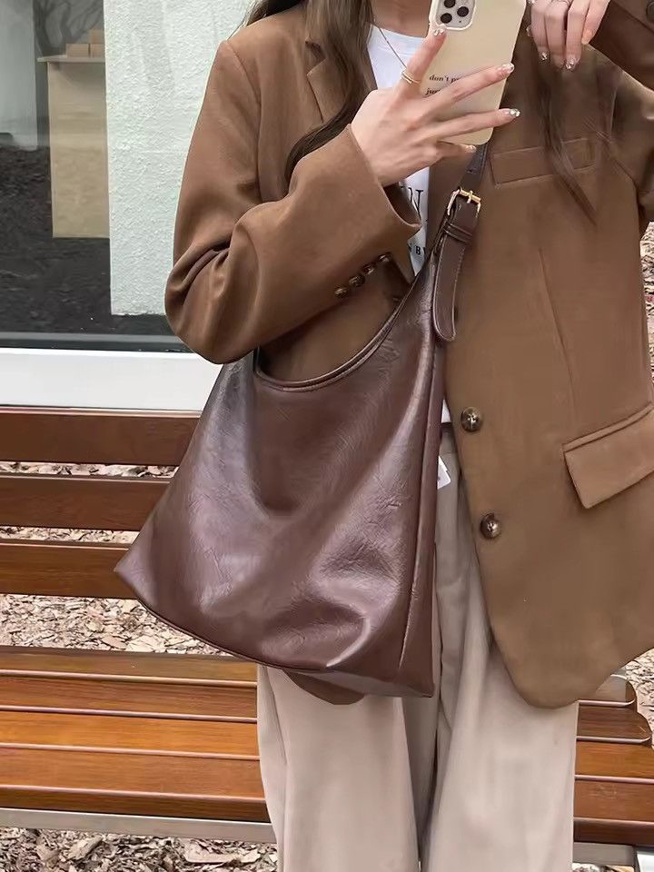 Vintage Pu Leather Shoulder Bag, Large Tote Size ONE SIZE - 5 Thumbnail