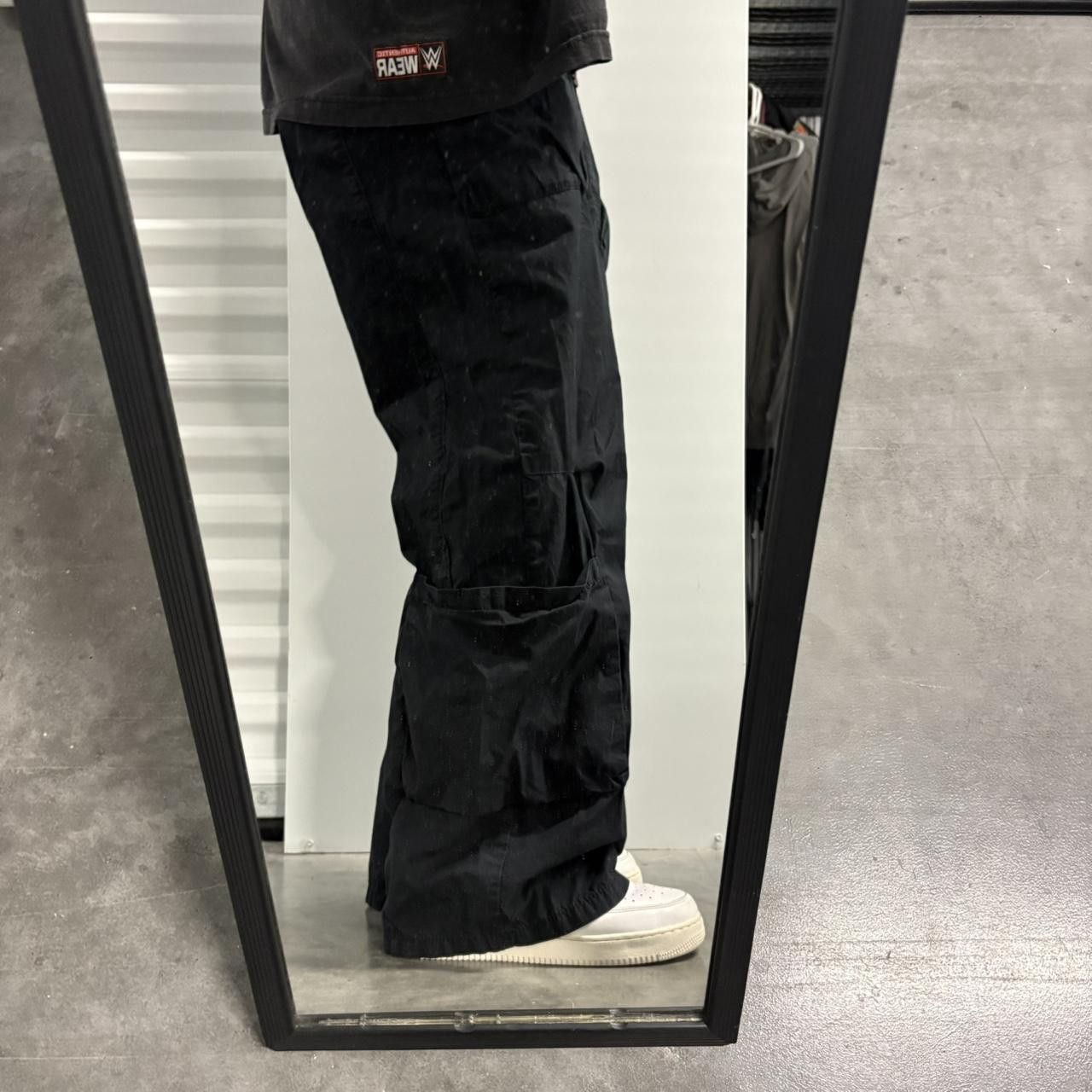 Vintage Crazy Vintage Y2K/2000s Wideleg Black Skater Style Cargo Pants! Size US 30 / EU 46 - 1 Thumbnail