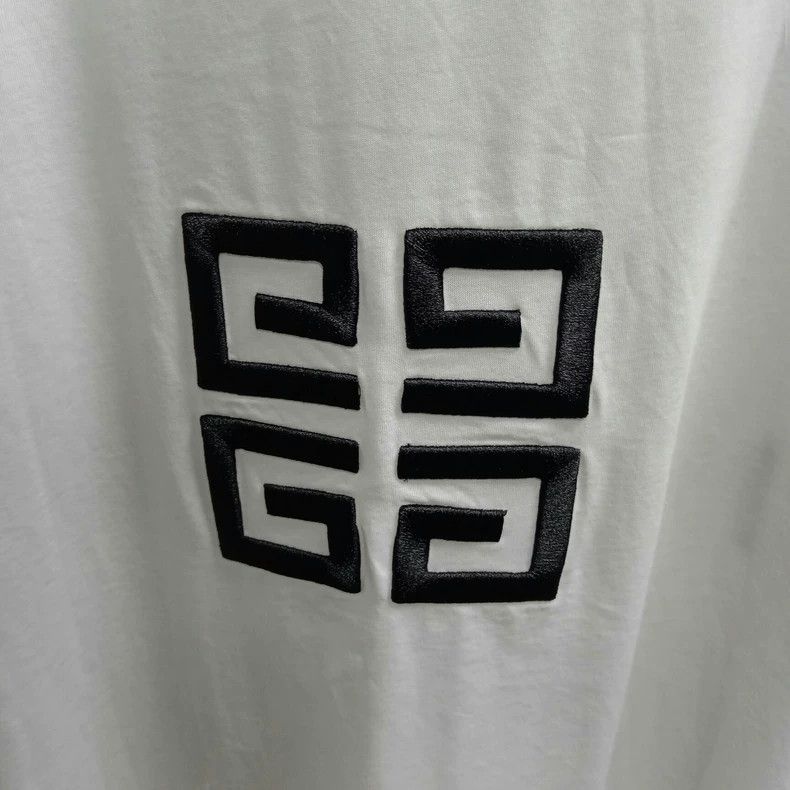 Other Givenchy New men's casual sports T-shirt chest letter prin Size US L / EU 52-54 / 3 - 4 Thumbnail