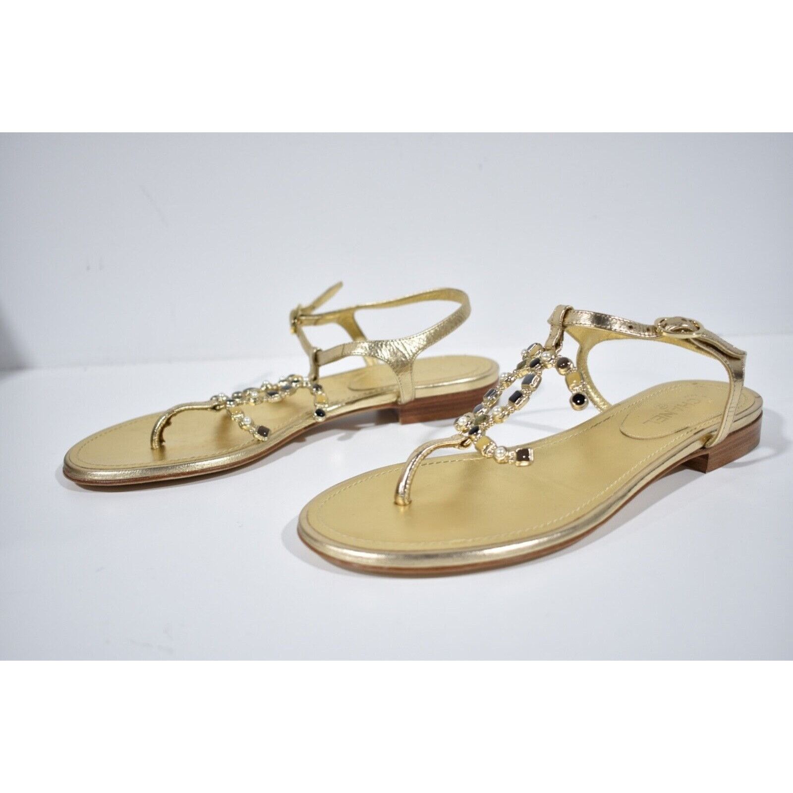 Chanel Chanel 19P Gold Metallized Lambskin CC Logo Mule Slide Size US 6 / IT 36 - 9 Thumbnail
